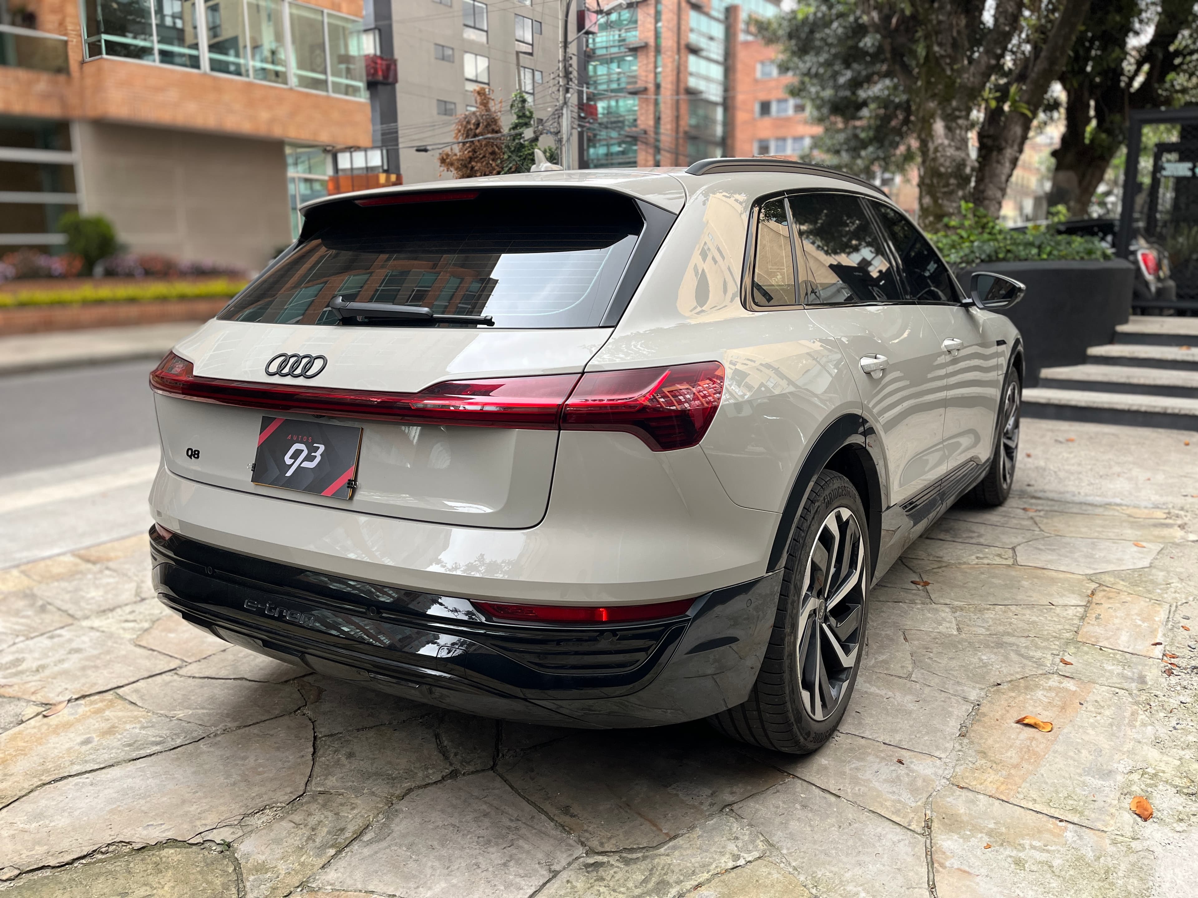 Audi Q8 ETRON Modelo 2024 4