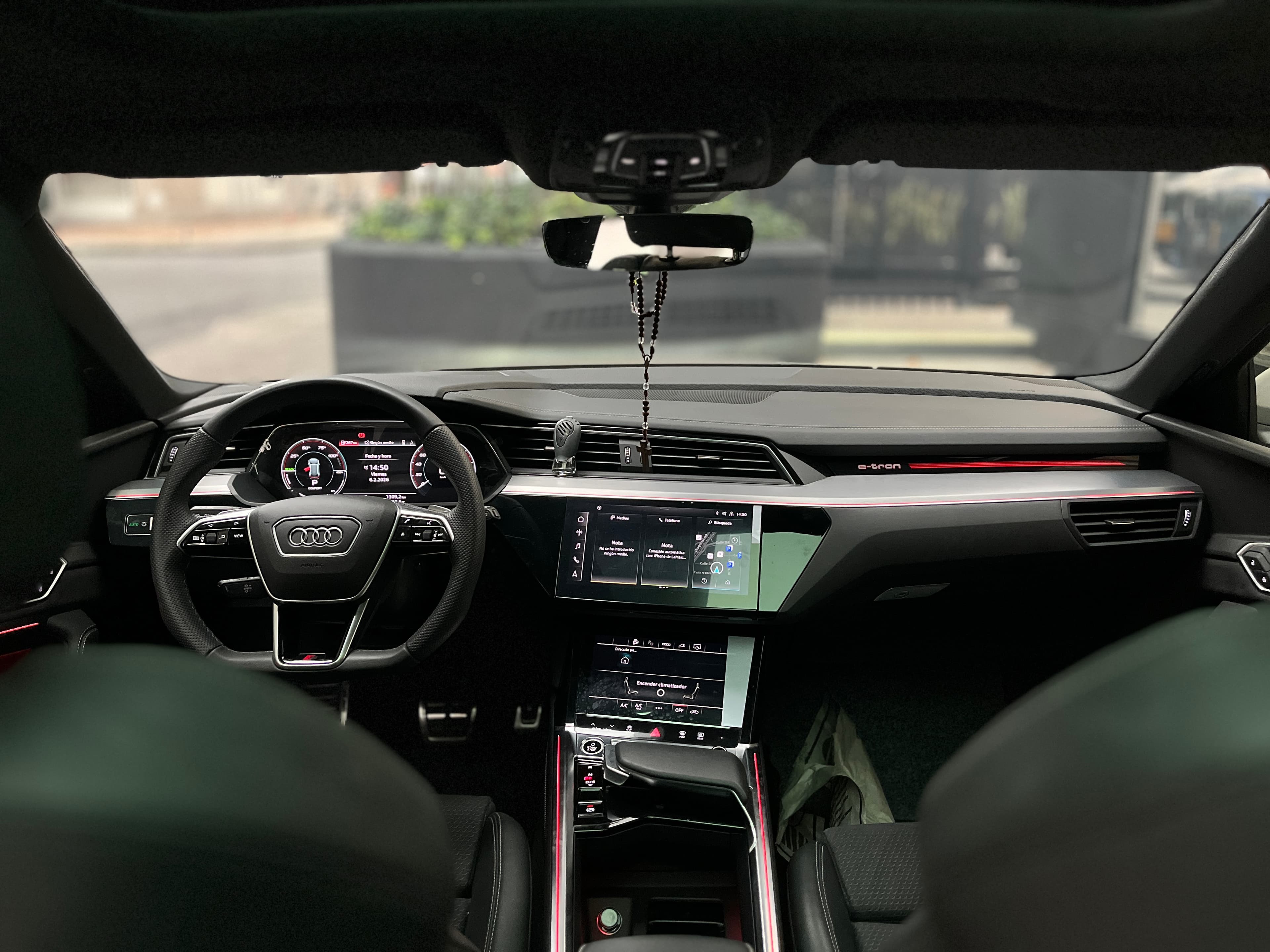 Audi Q8 ETRON Modelo 2024 14