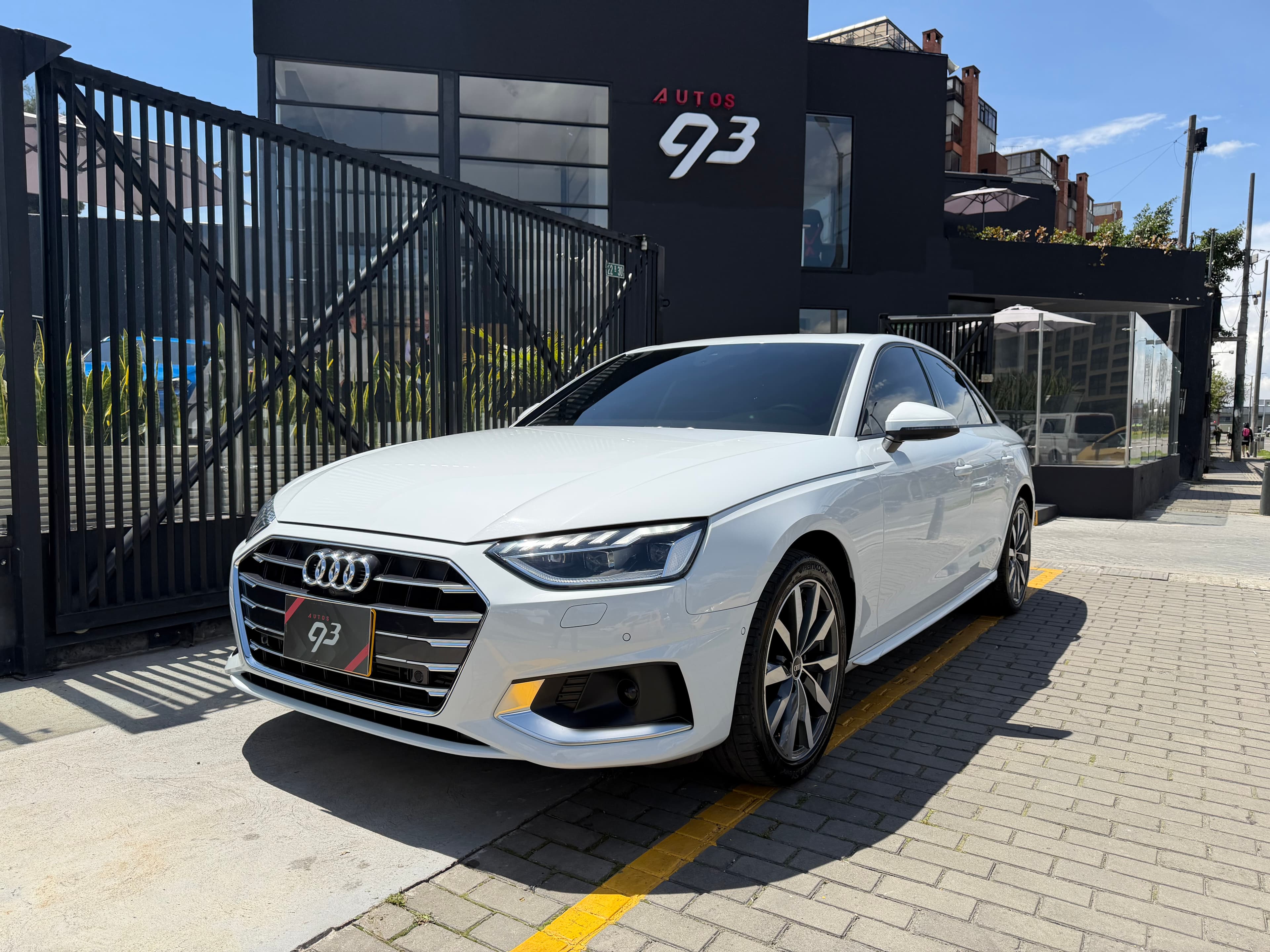 Audi A4 Unique Edition Modelo 2023 1