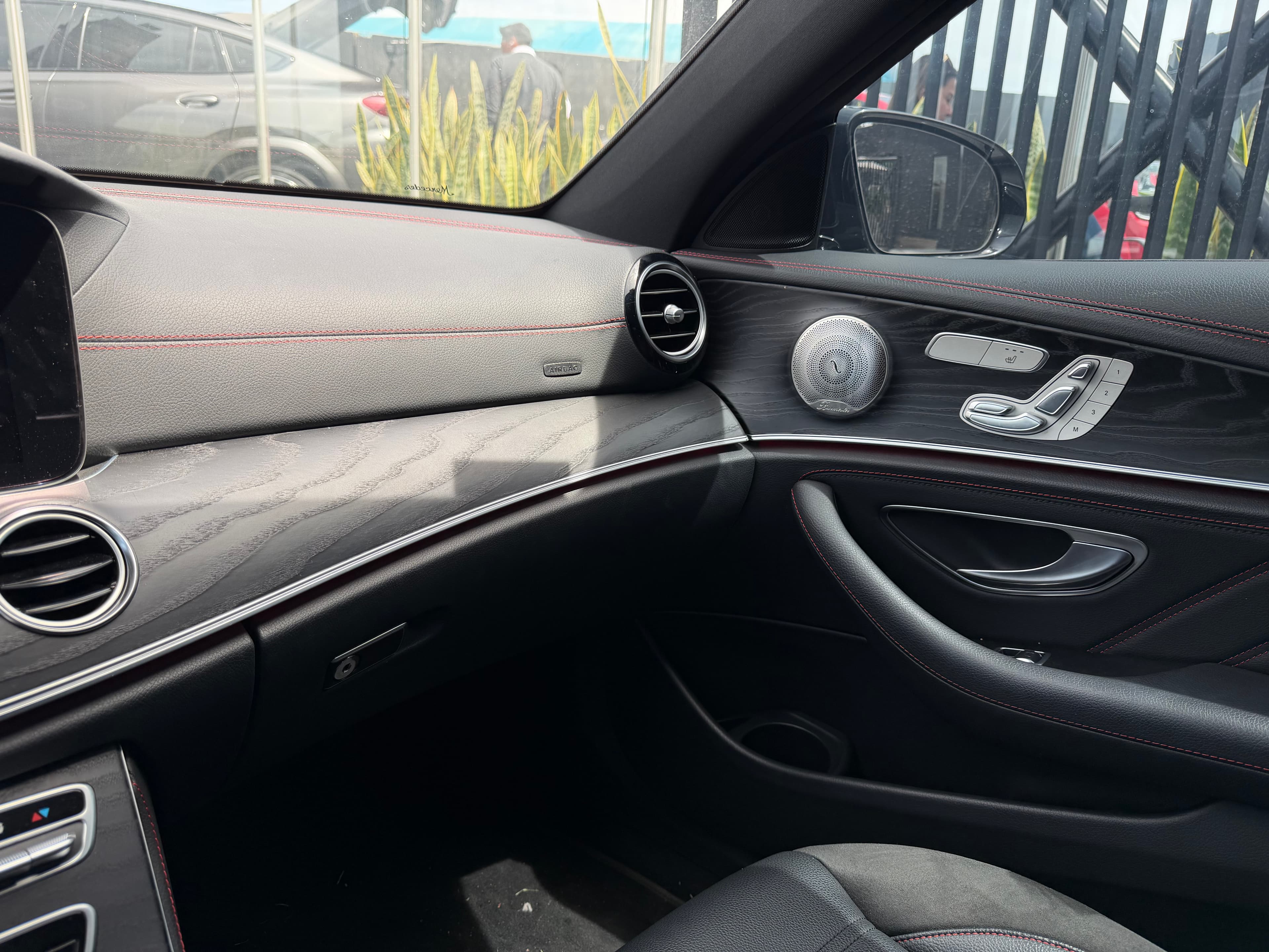Mercedes Benz E53 AMG Modelo 2022 31