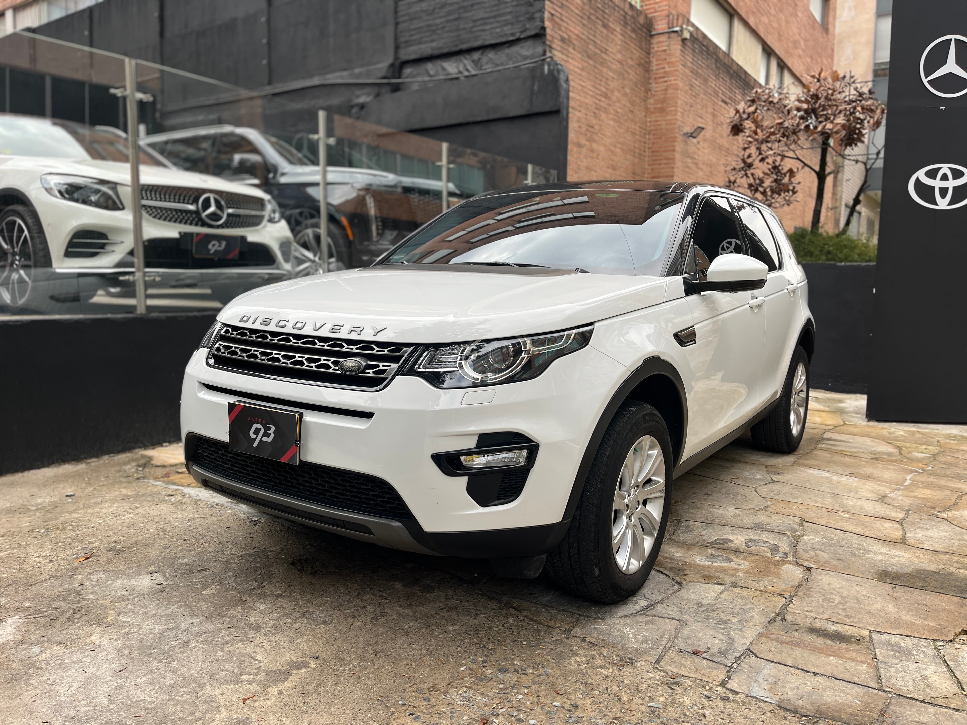 Land Rover Discovery SE Modelo 2019 2
