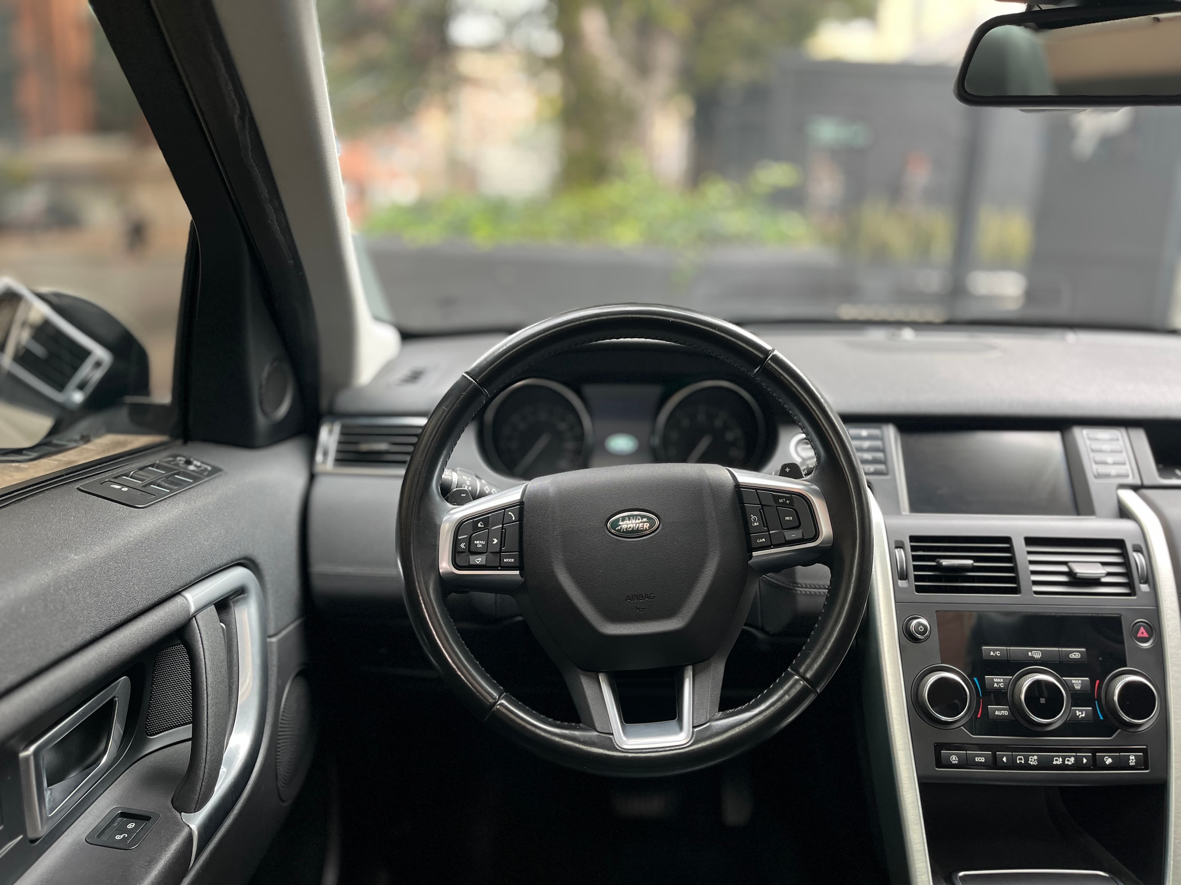 Land Rover Discovery SE Modelo 2019 14
