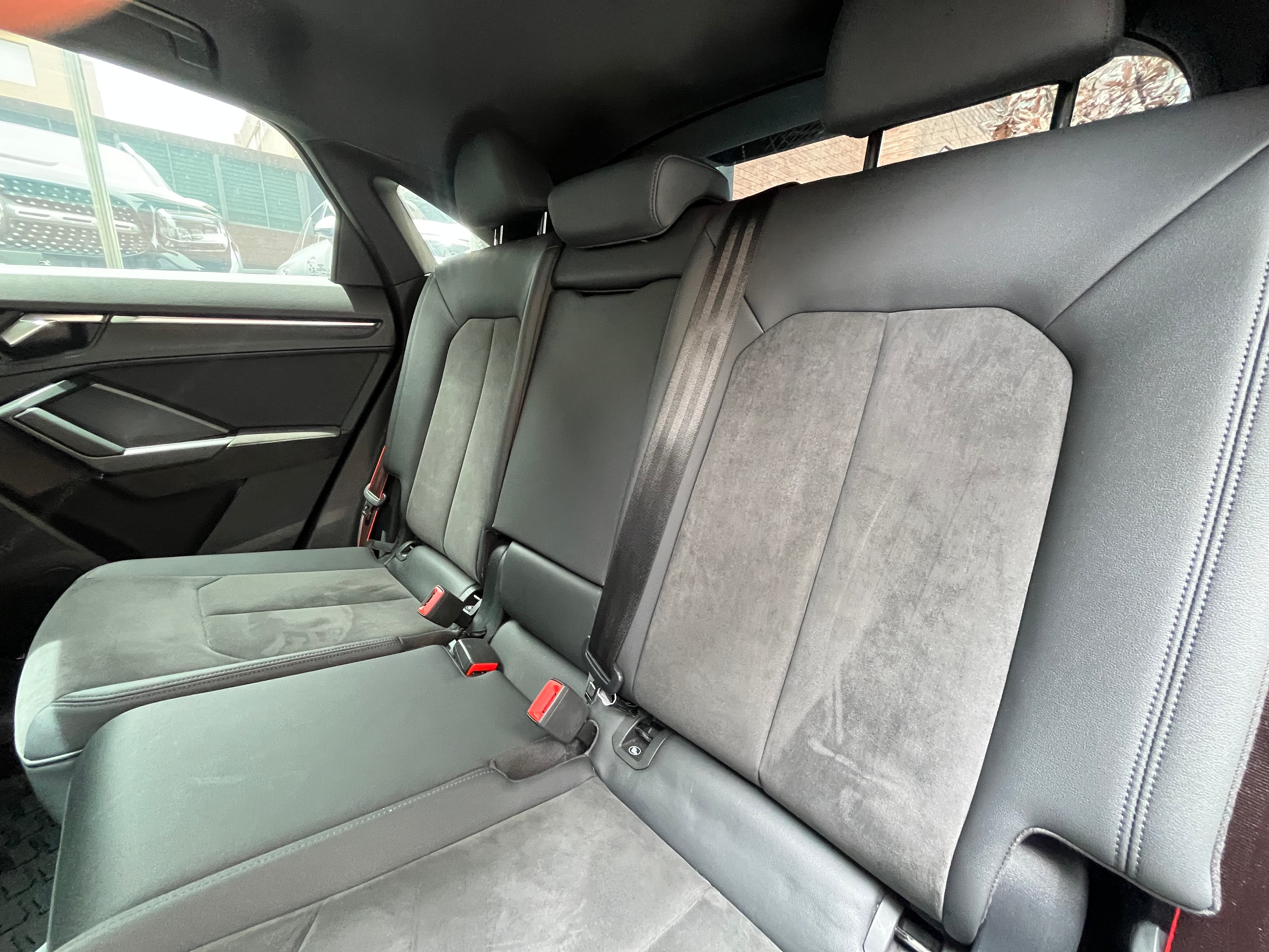 Audi Q3 RS Modelo 2022 17