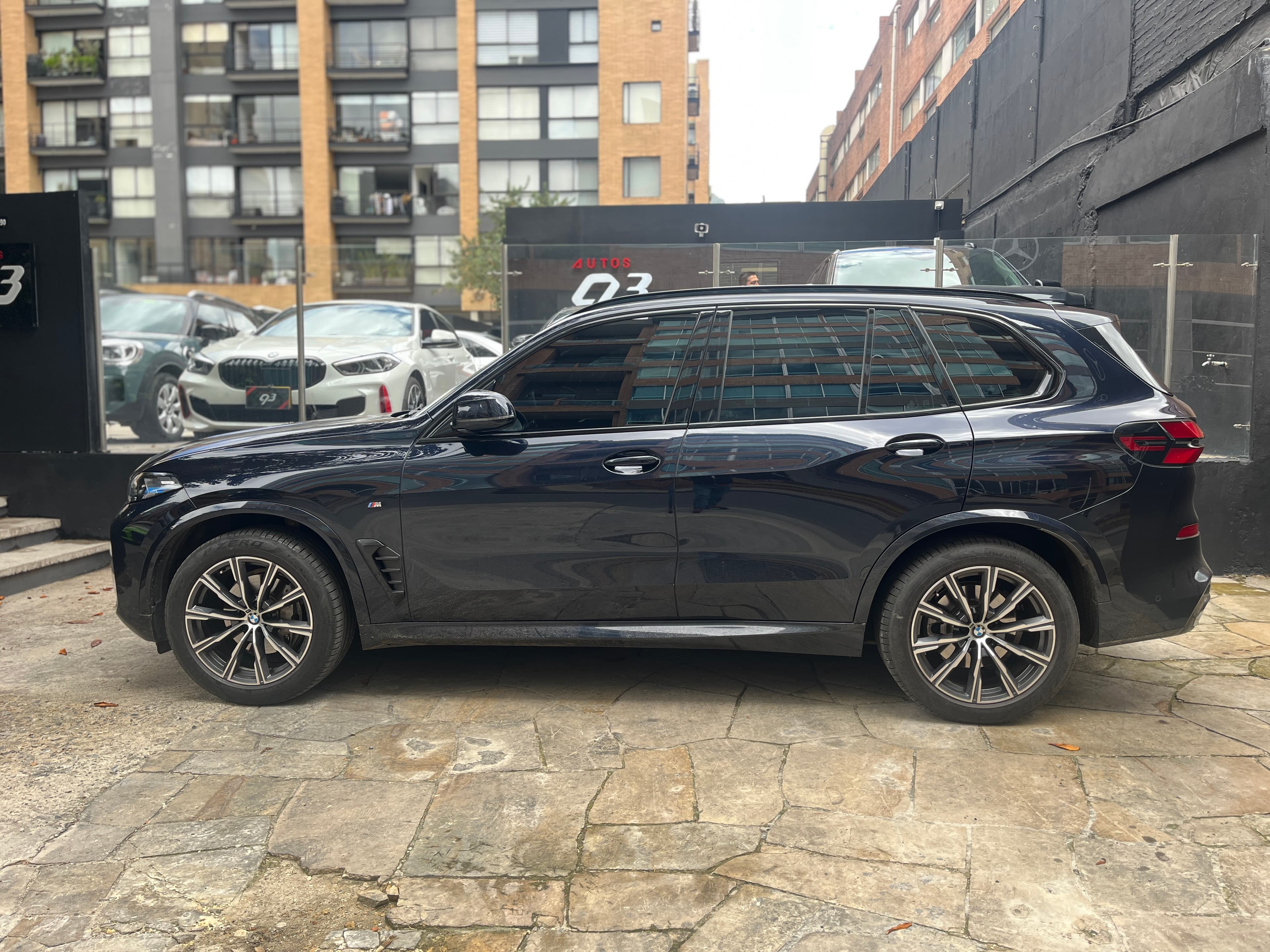 BMW X5 XDRIVE40I Modelo 2024 7