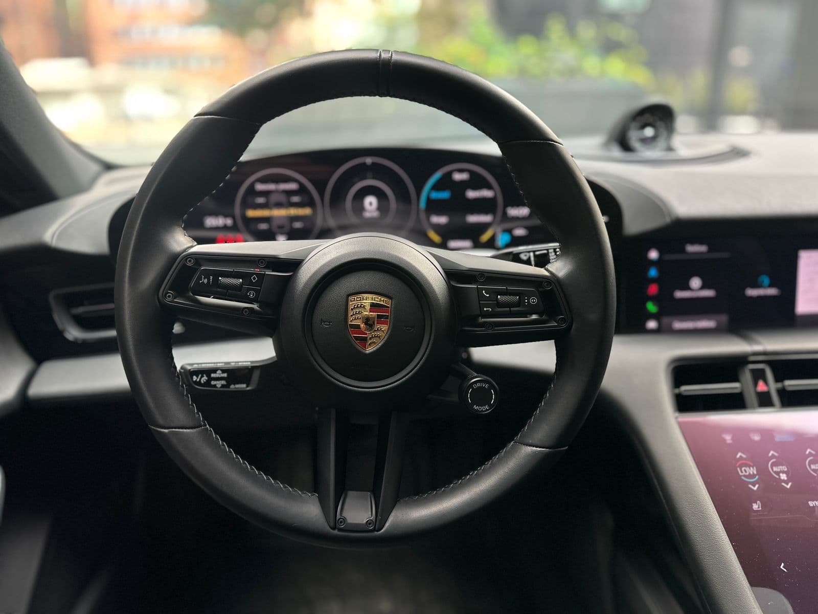 Porsche Taycan 4S CROSS Modelo 2023 10