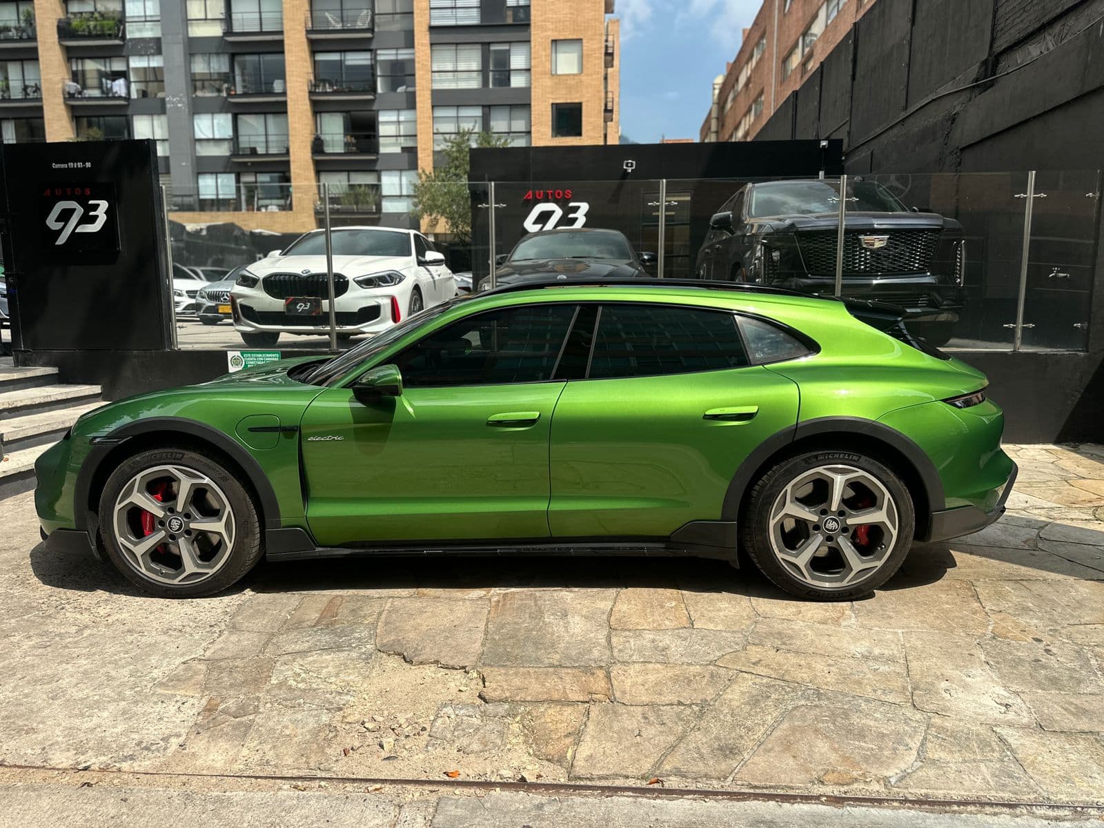 Porsche Taycan 4S CROSS Modelo 2023 14