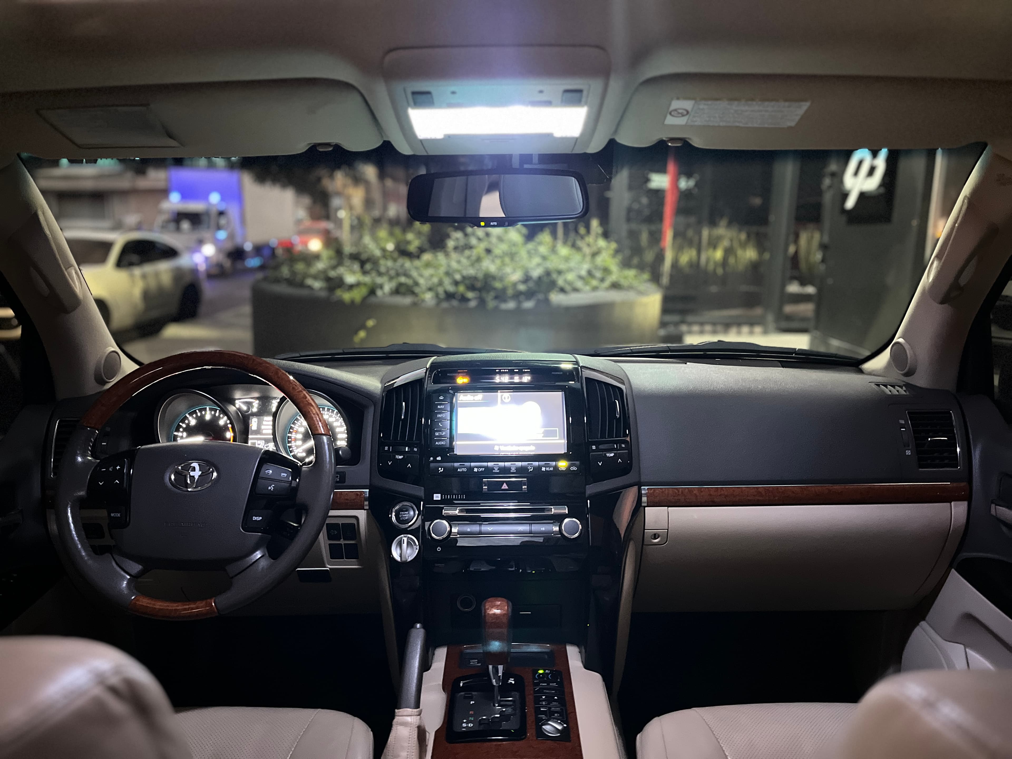 Toyota Land Cruiser 200 LC200 Modelo 2013 14