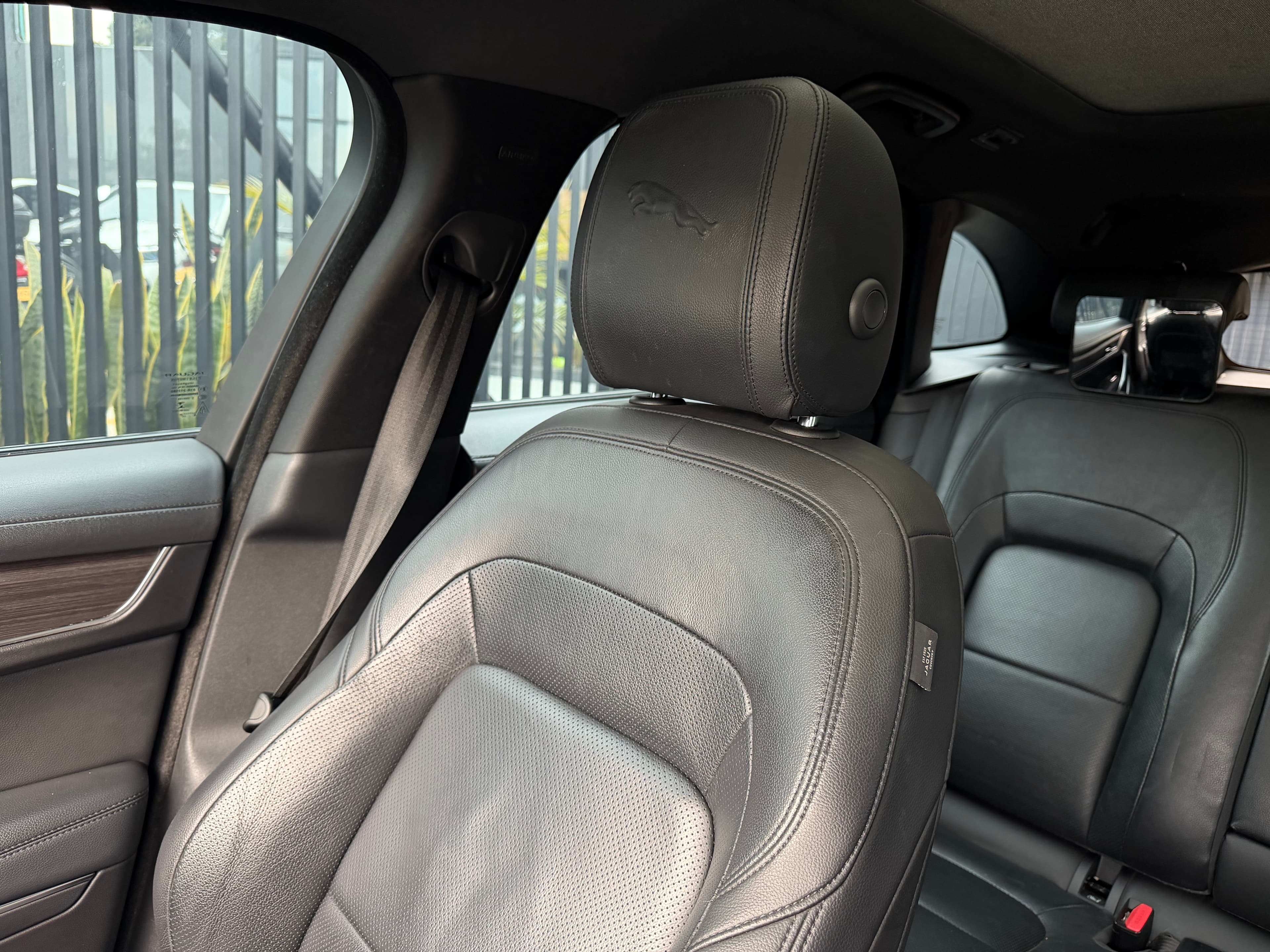 Jaguar F-Pace 3.0 400PS SE Modelo 2021 18