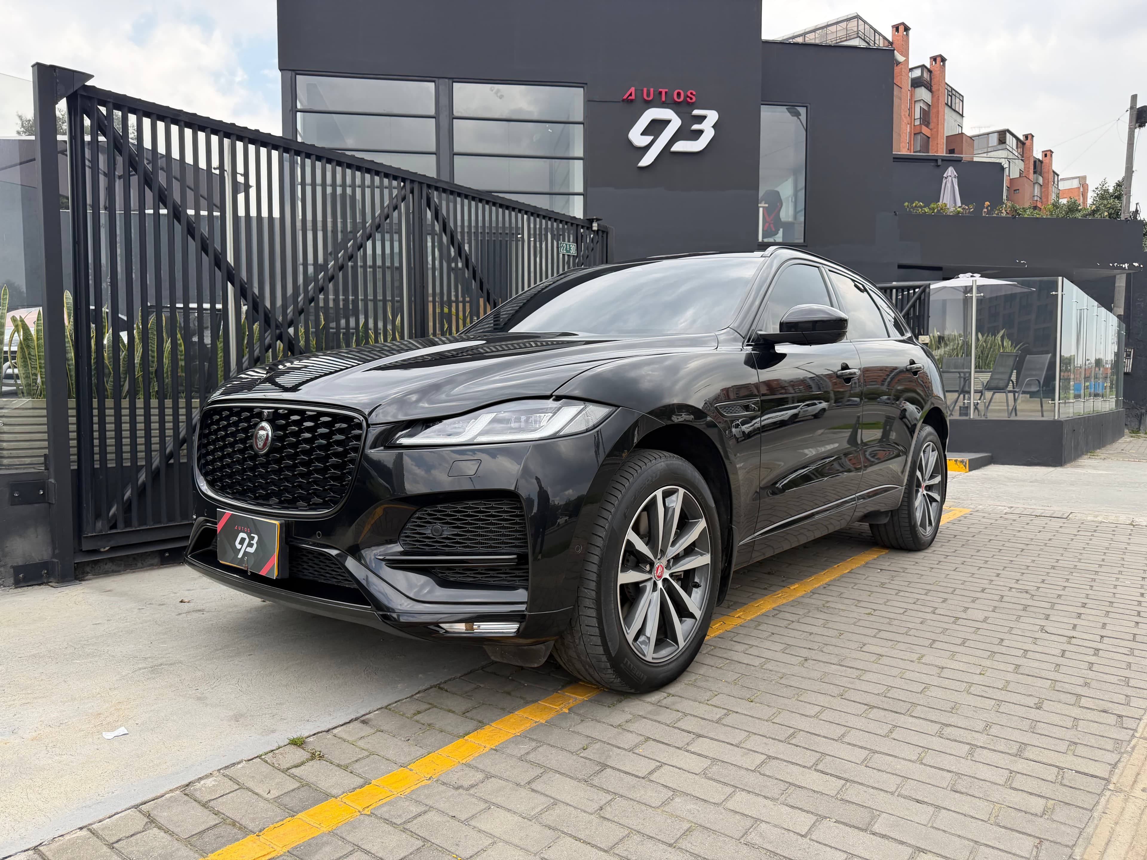 Jaguar F-Pace