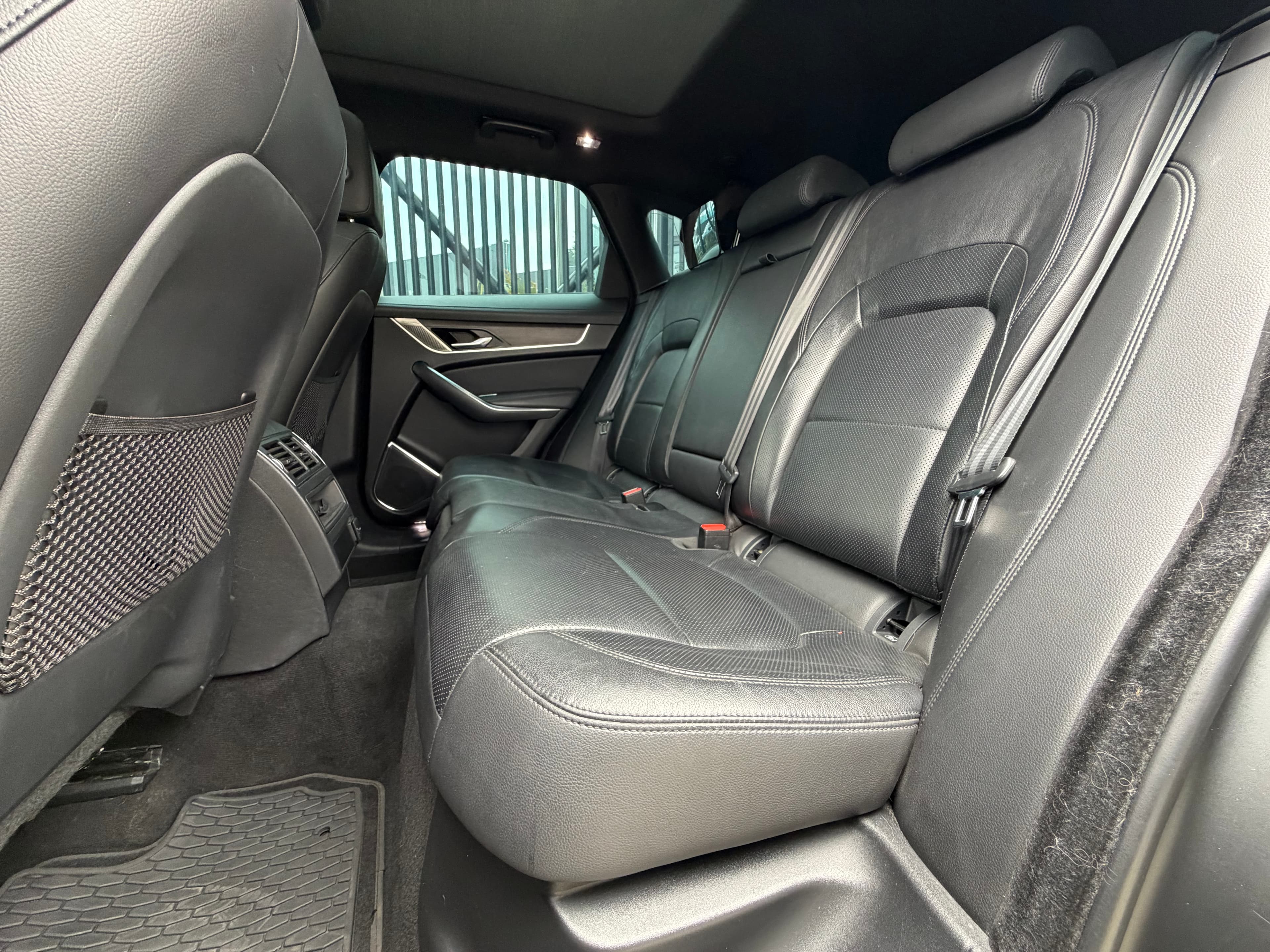 Jaguar F-Pace 3.0 400PS SE Modelo 2021 19