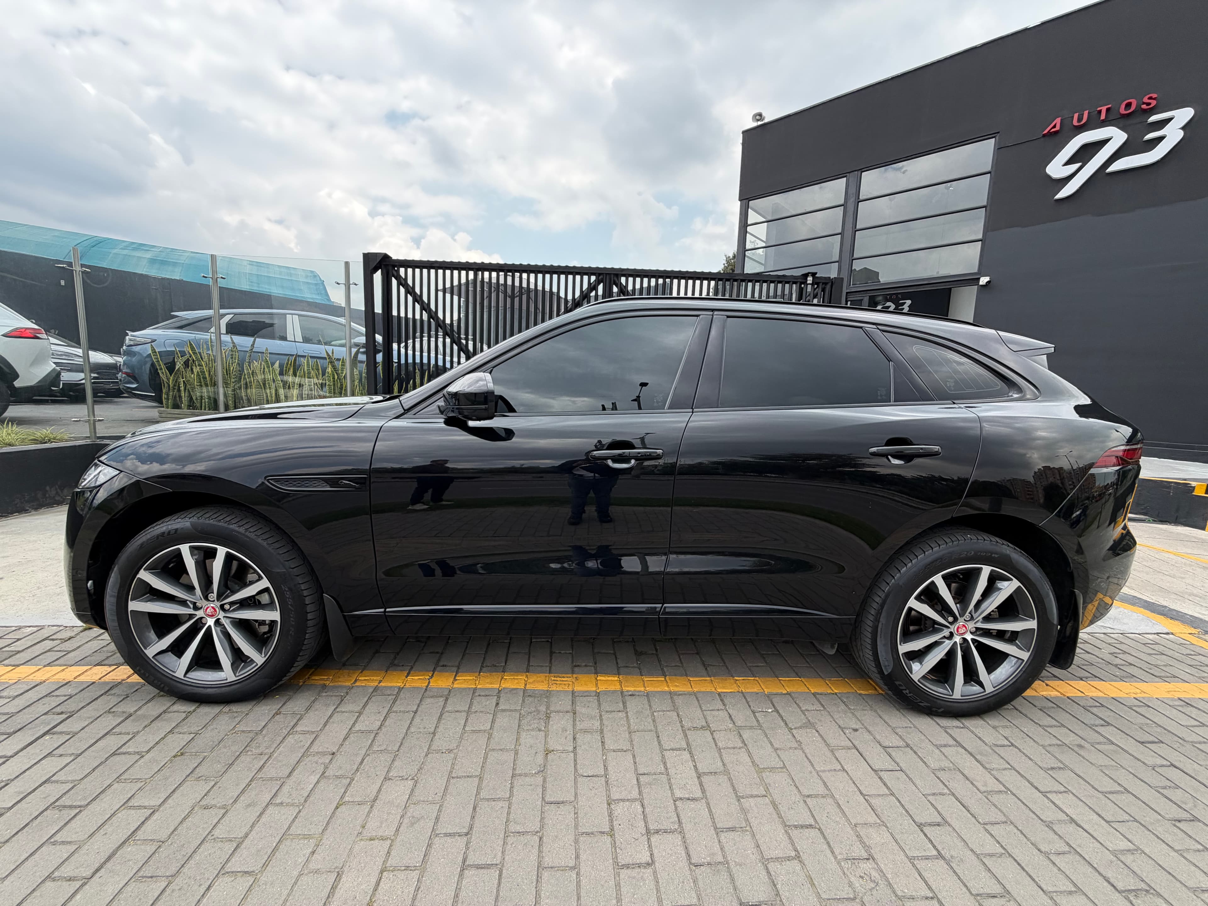 Jaguar F-Pace 3.0 400PS SE Modelo 2021 4
