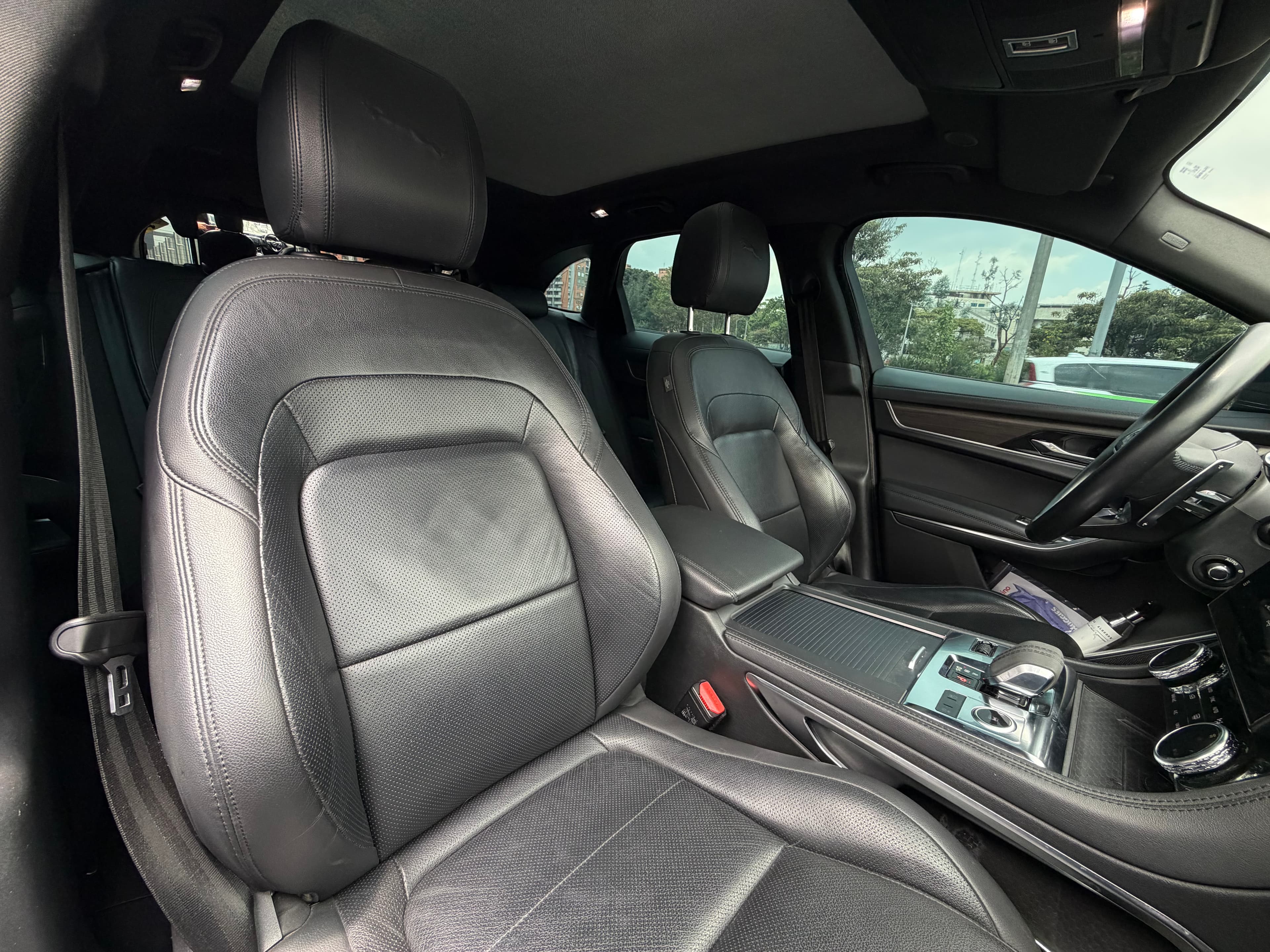 Jaguar F-Pace 3.0 400PS SE Modelo 2021 22
