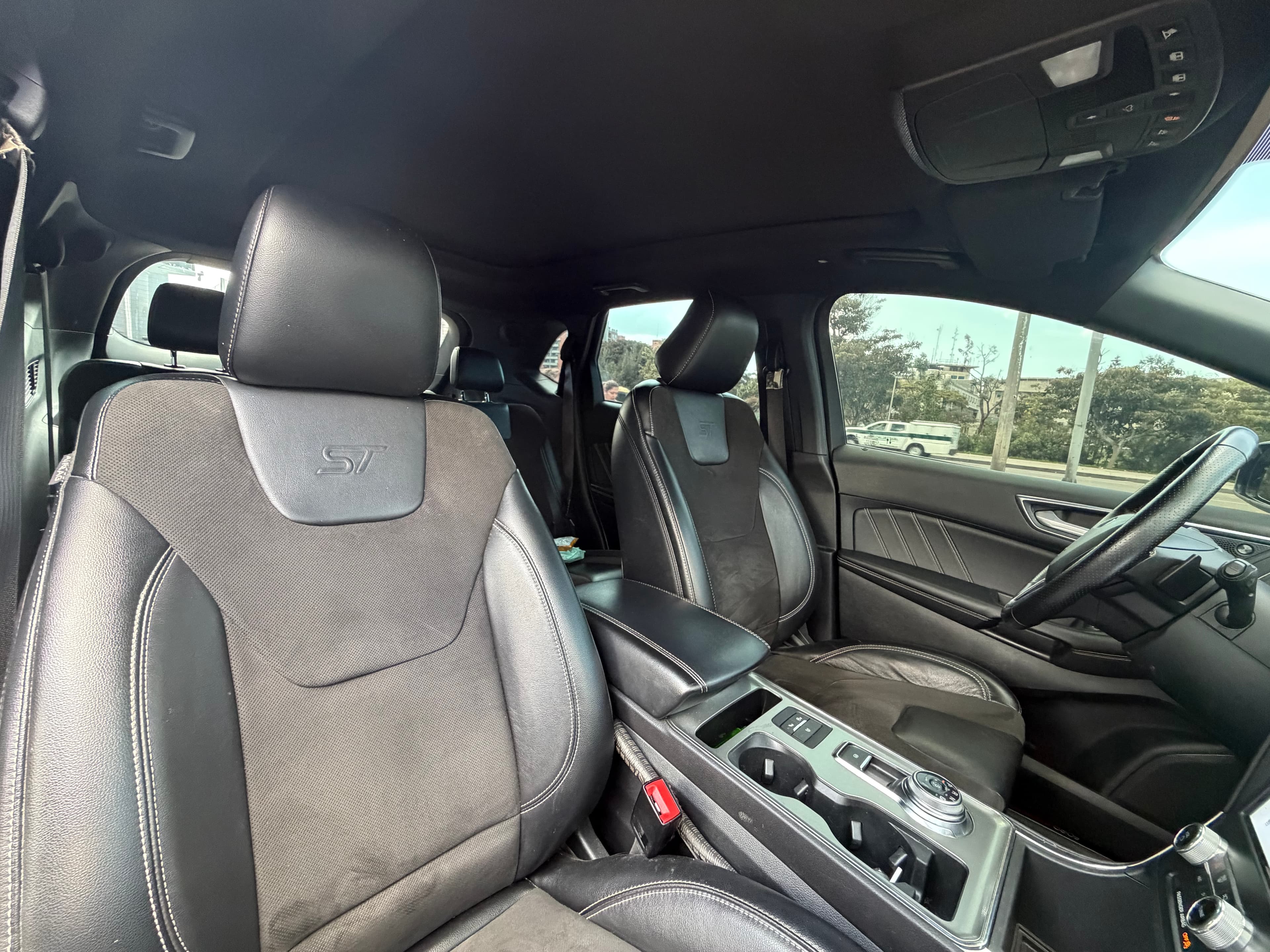 Ford Edge ST Modelo 2022 22