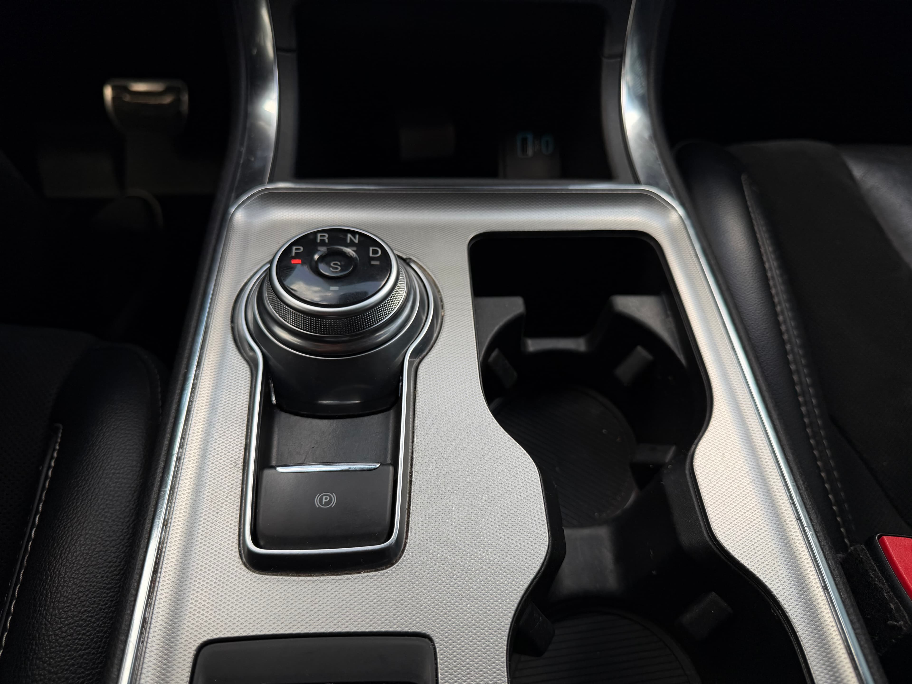 Ford Edge ST Modelo 2022 16