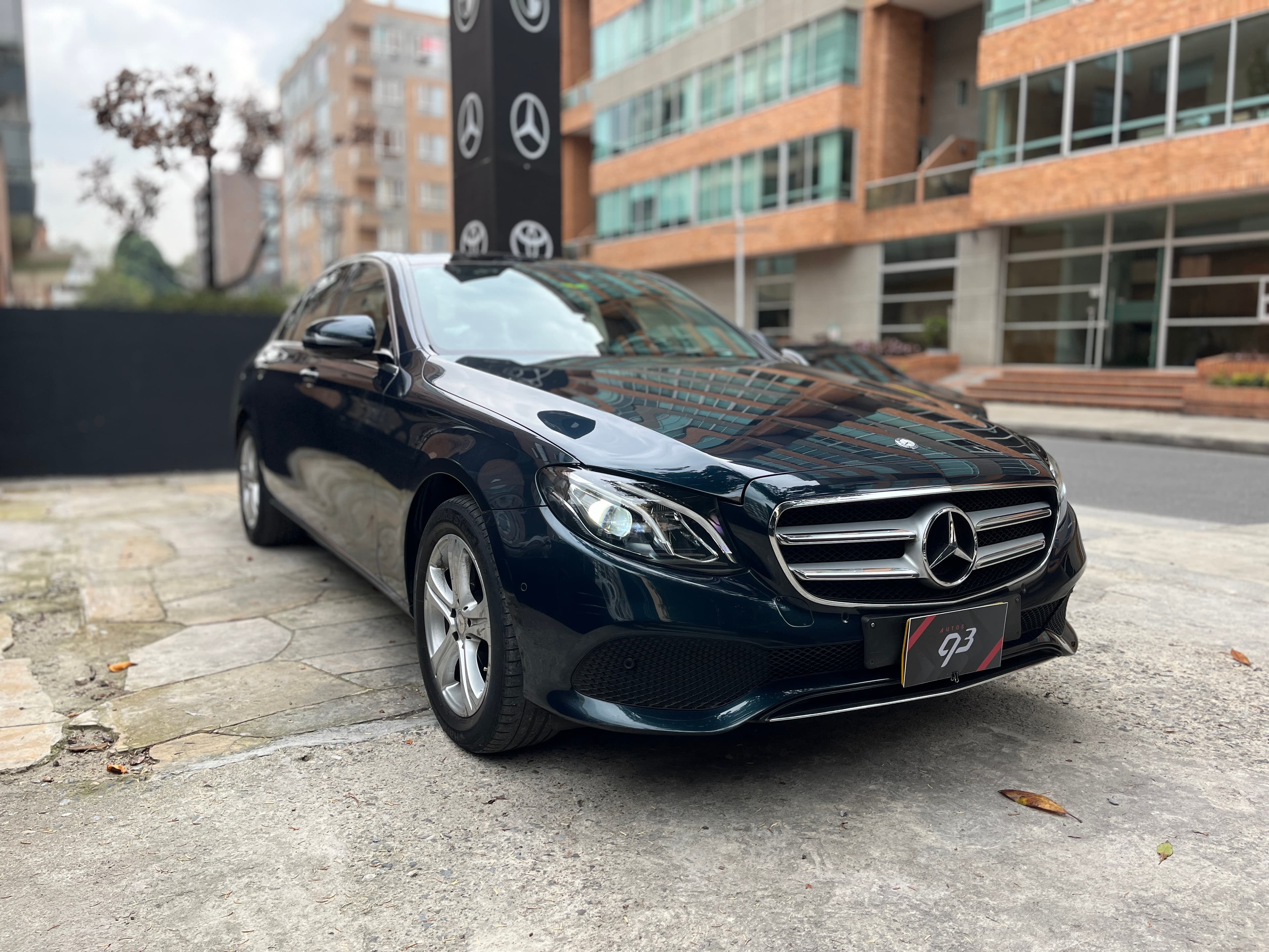 Mercedes Benz E200 Modelo 2017 3