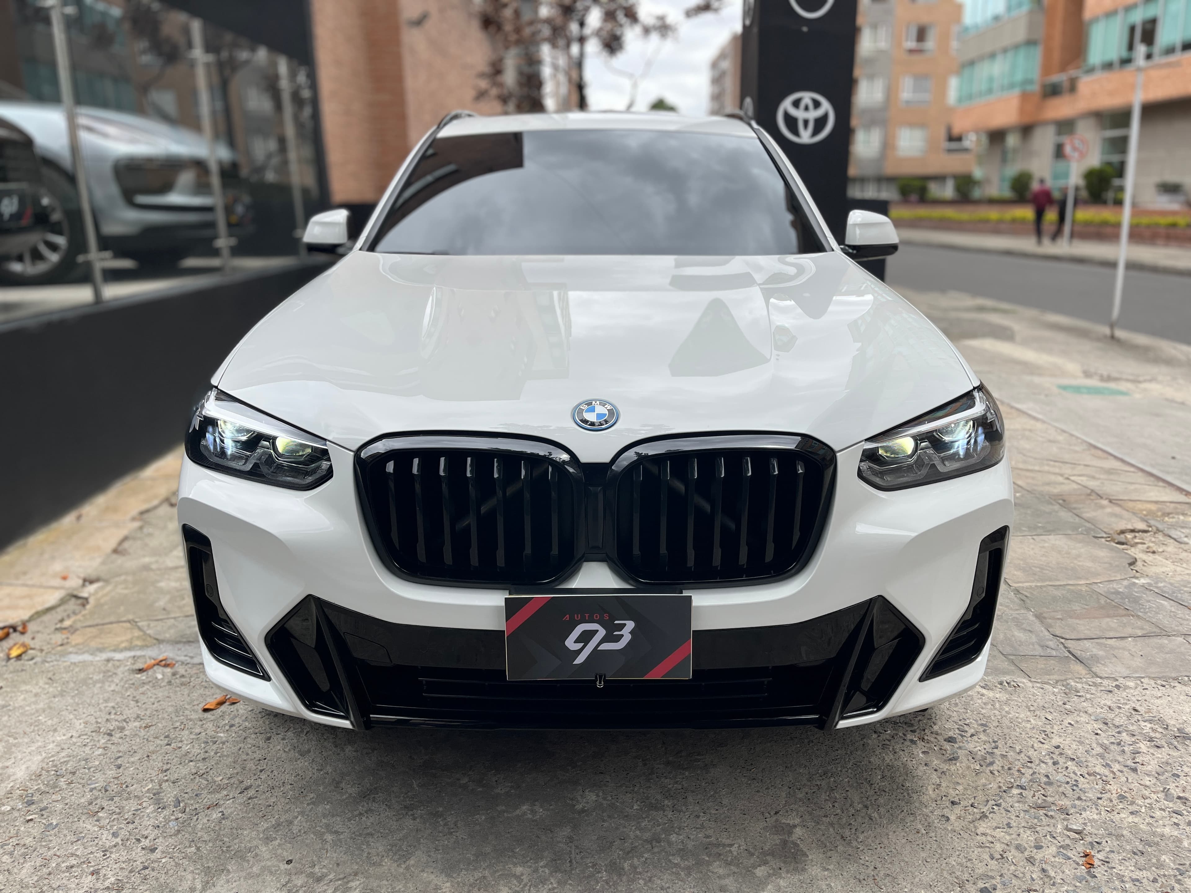 BMW X3 XDRIVE30E Modelo 2024 2