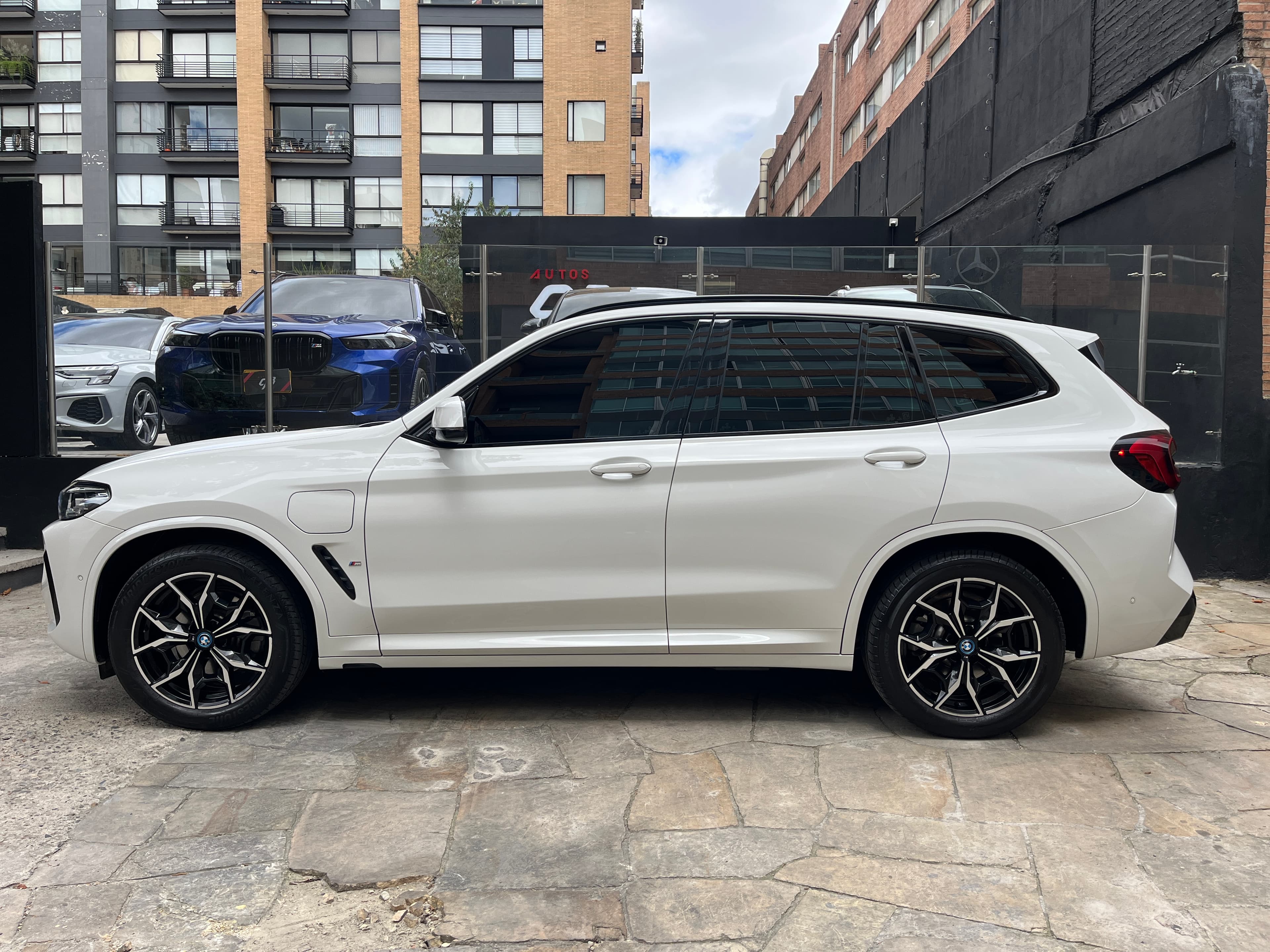 BMW X3 XDRIVE30E Modelo 2024 7