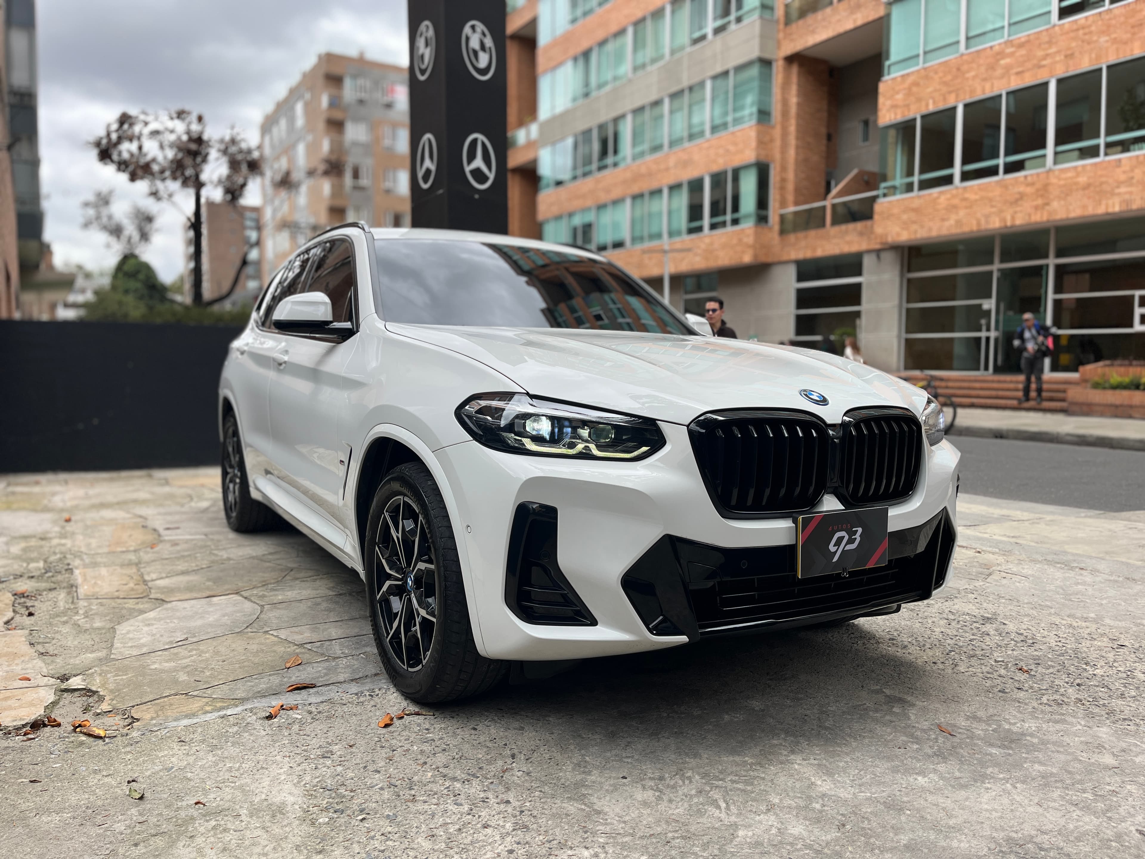 BMW X3 XDRIVE30E Modelo 2024 3