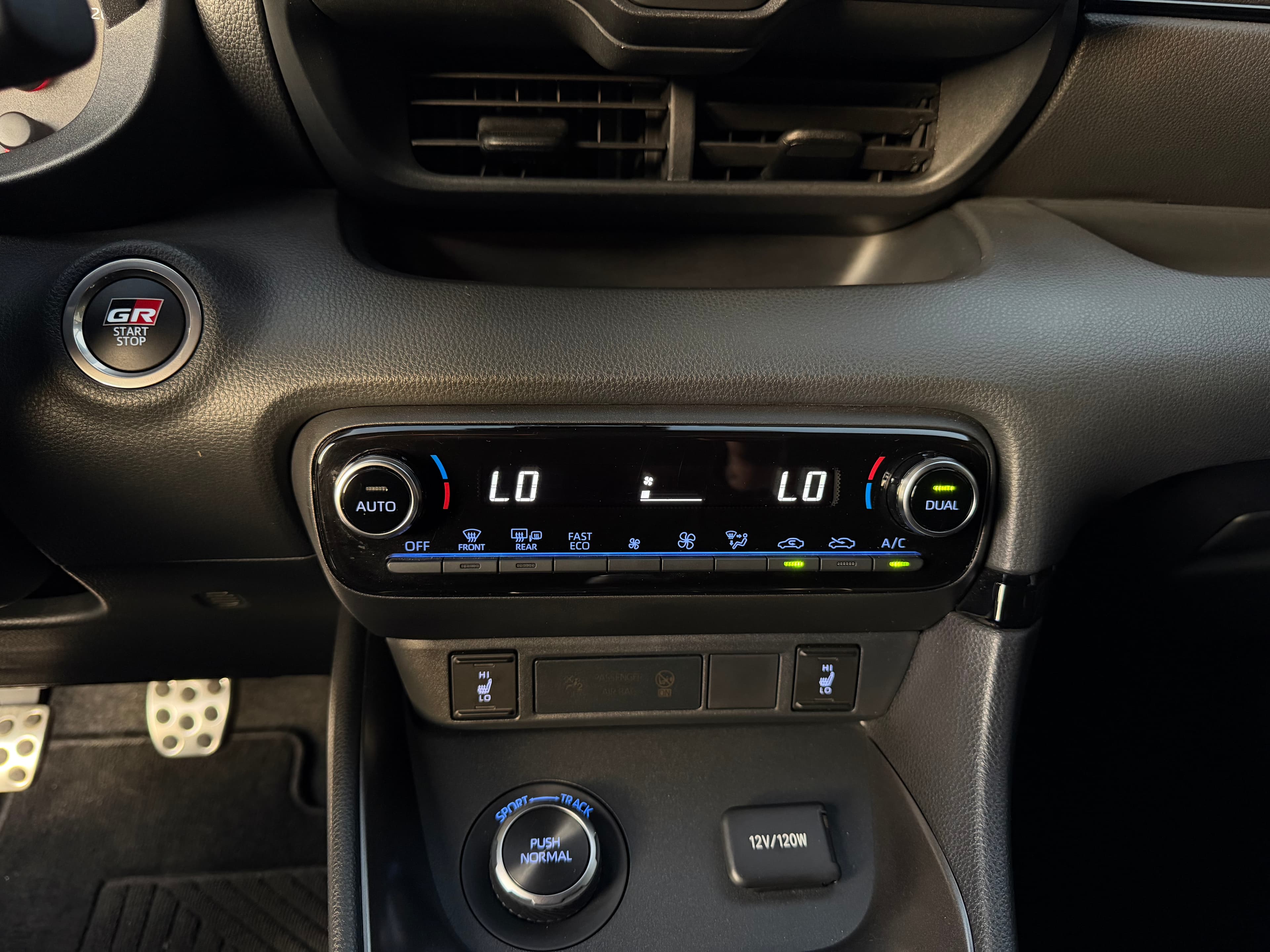 Toyota Yaris GR Modelo 2024 16