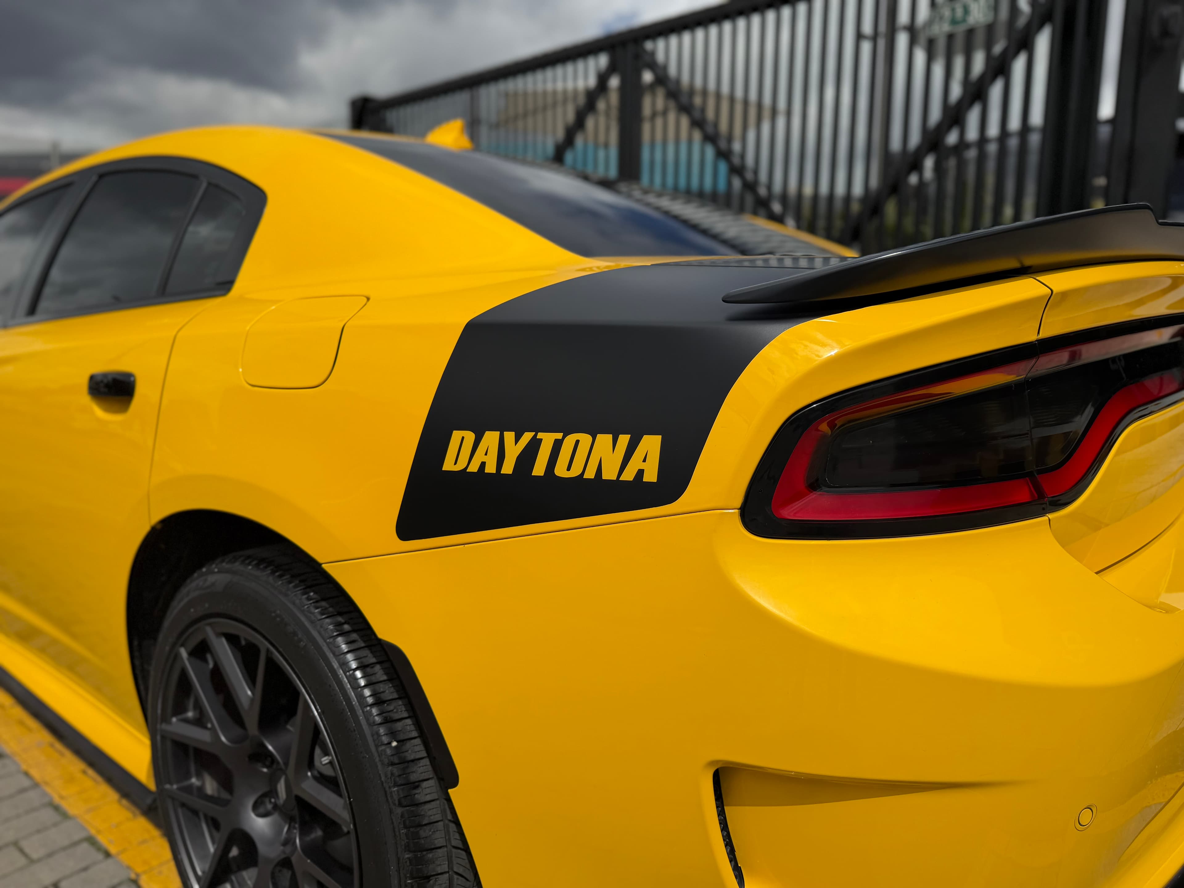 Dodge Charger Daytona Modelo 2017 25
