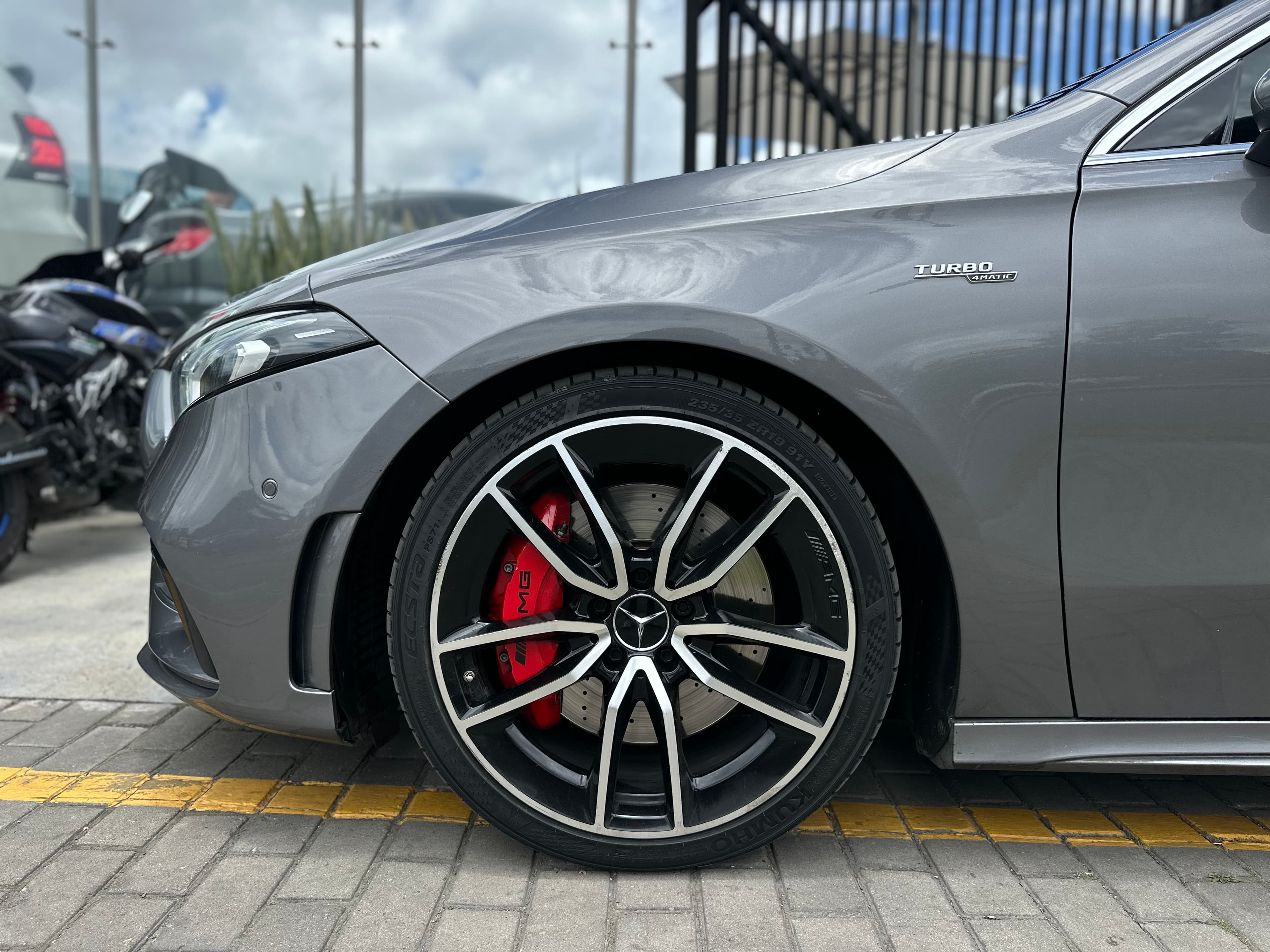 Mercedes Benz A35 AMG 4MATIC Modelo 2022 24