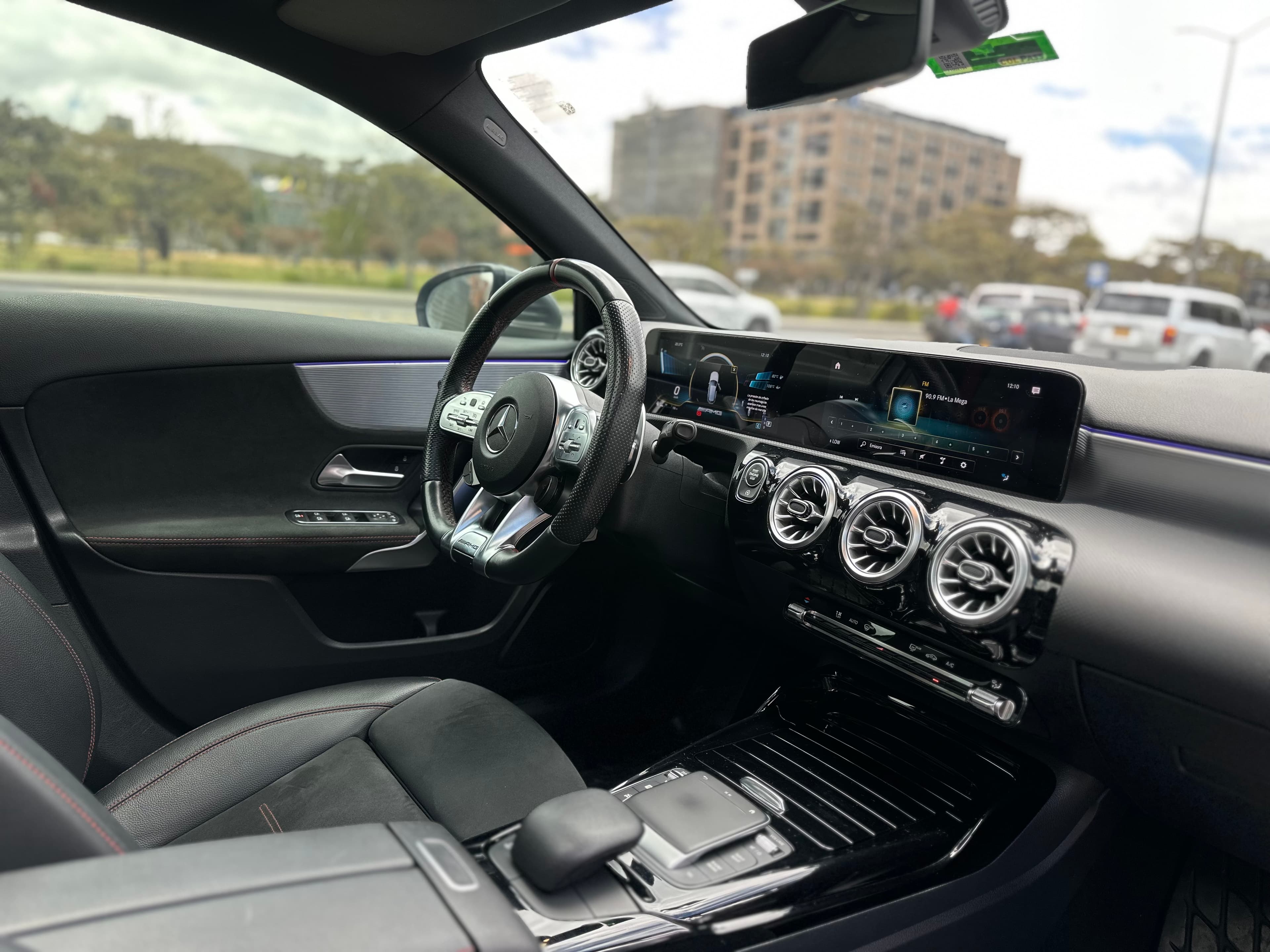 Mercedes Benz A35 AMG 4MATIC Modelo 2022 23