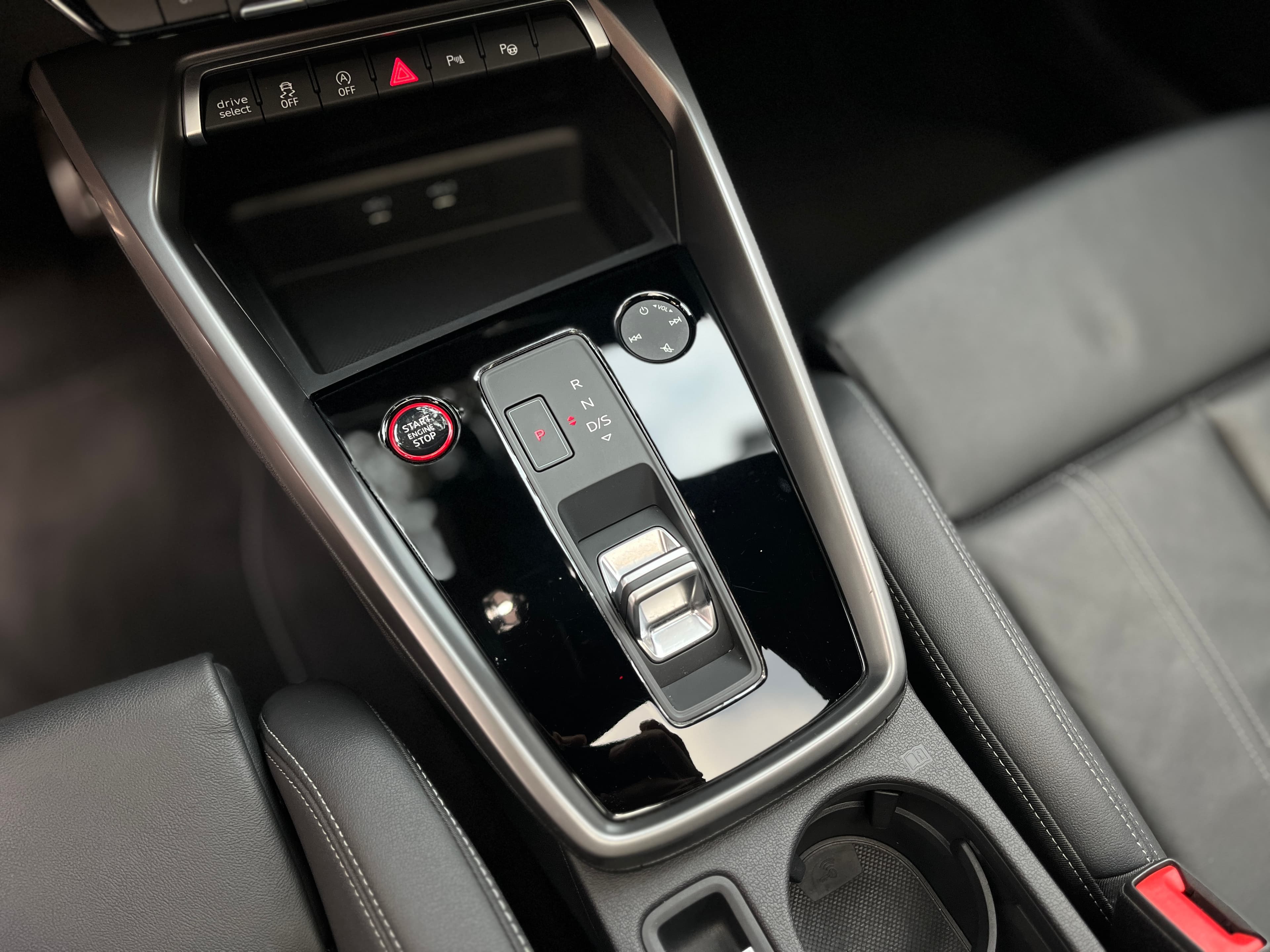 Audi S3 SEDAN Modelo 2023 15