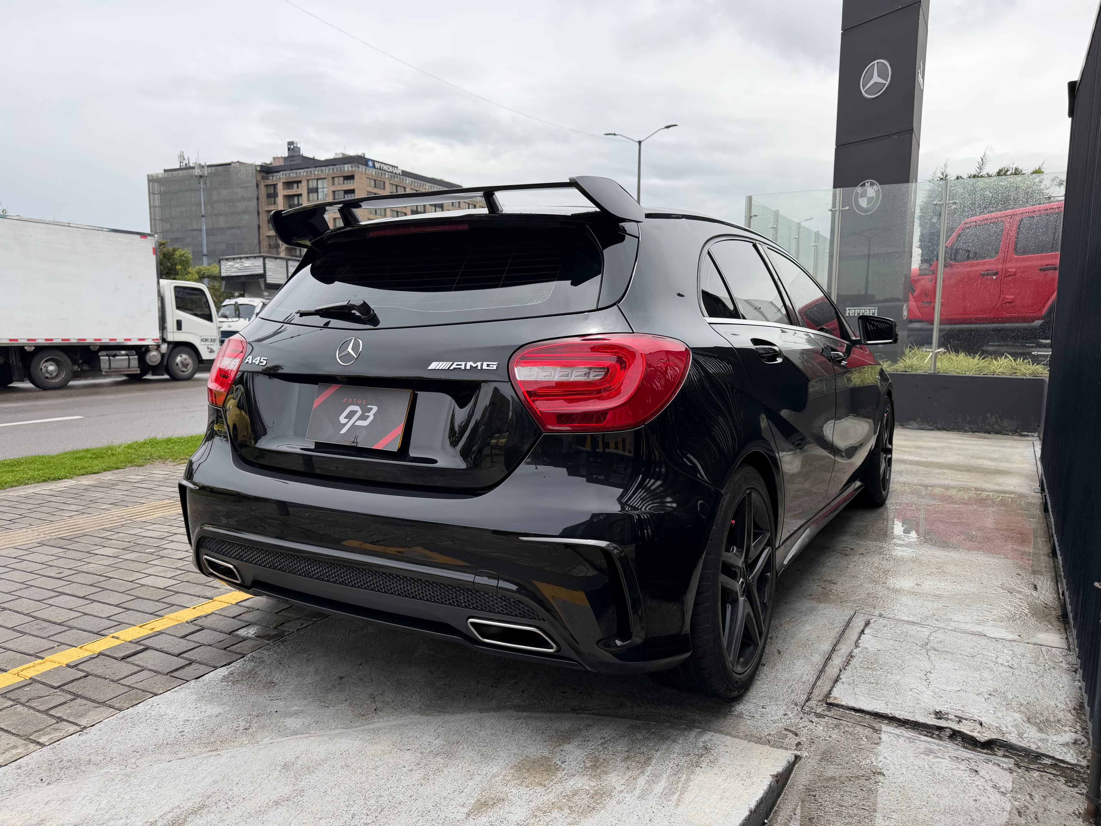Mercedes Benz A45 AMG Modelo 2016 8