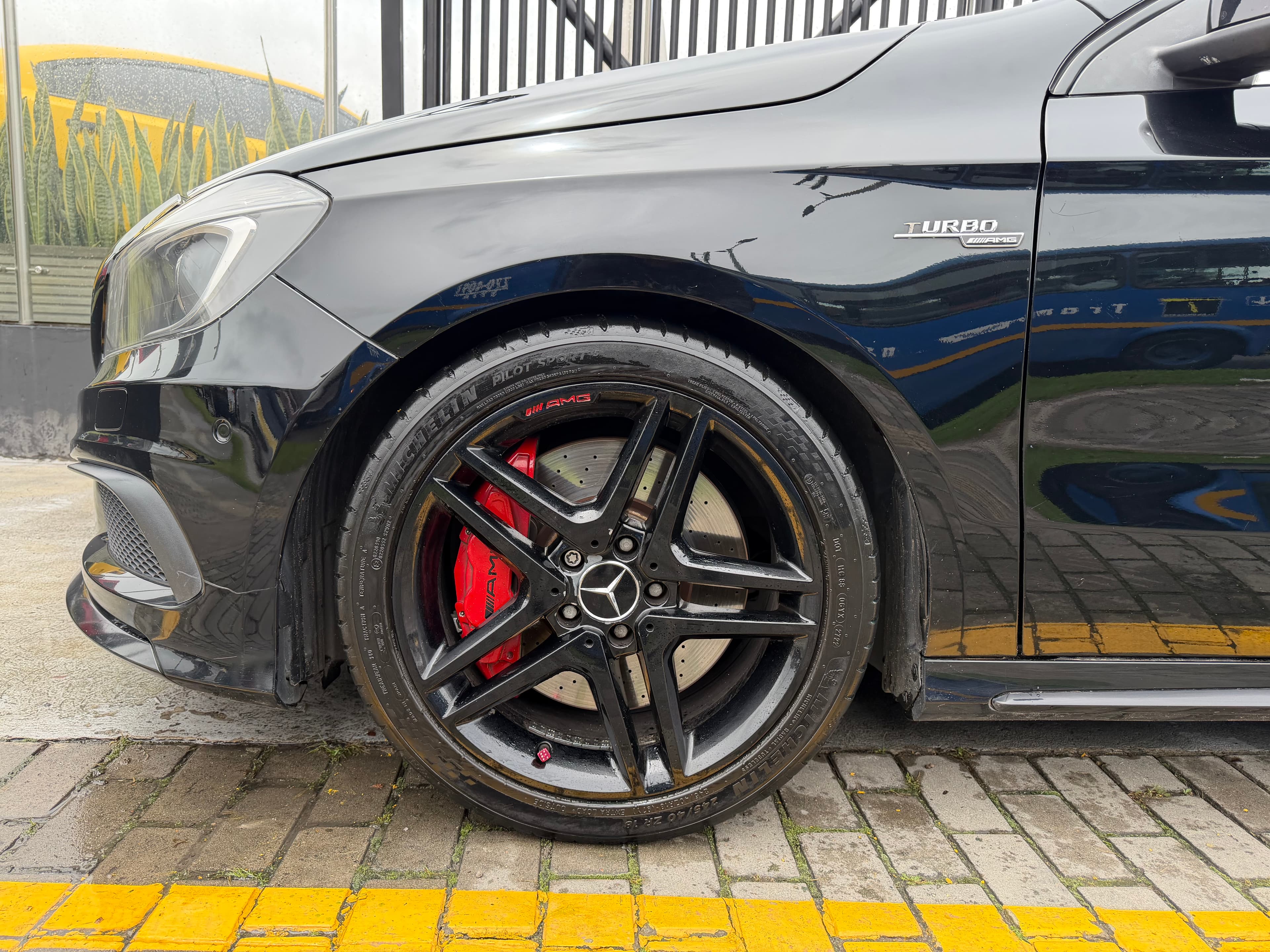 Mercedes Benz A45 AMG Modelo 2016 5
