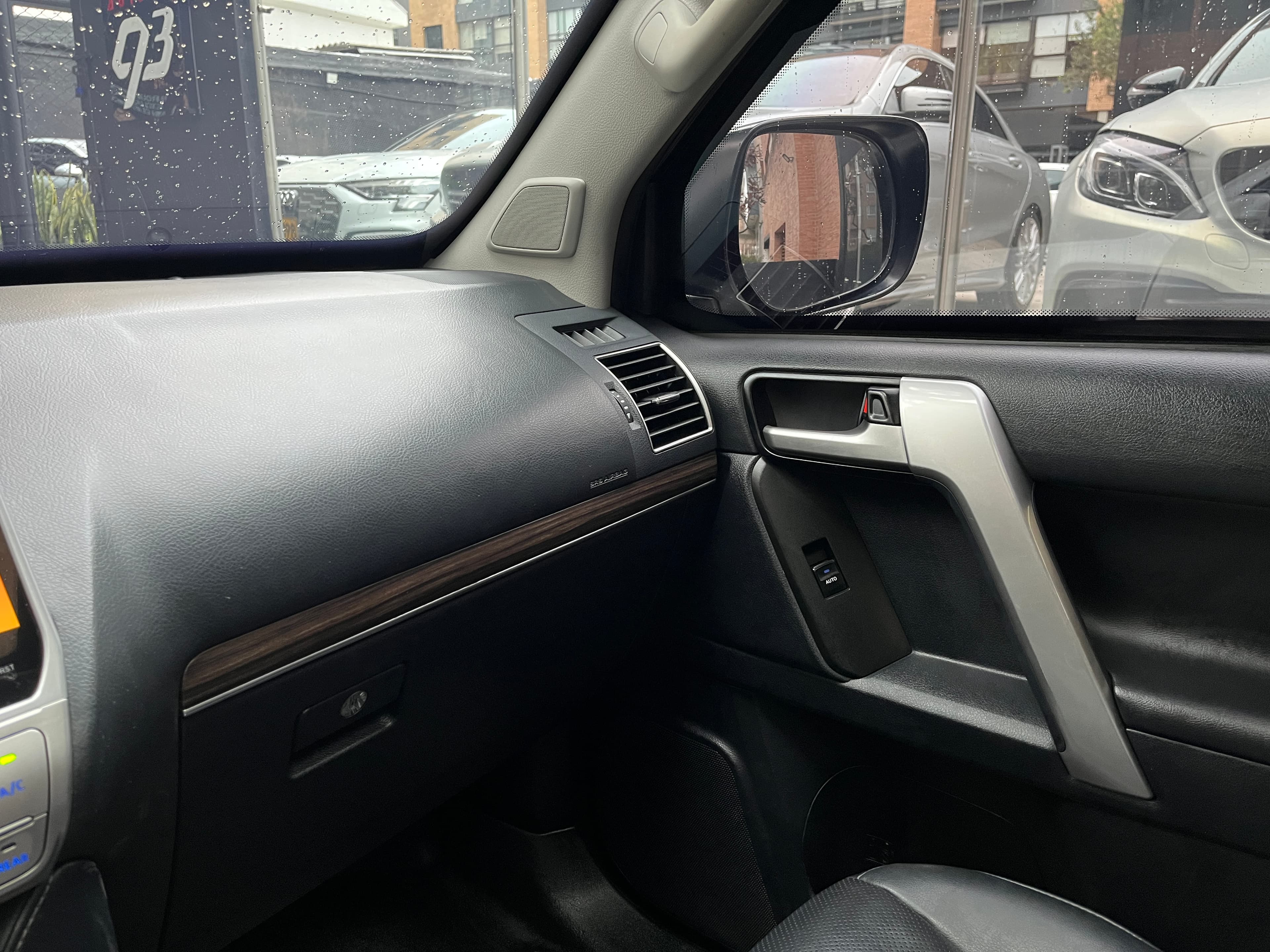 Toyota Prado Modelo 2020 10