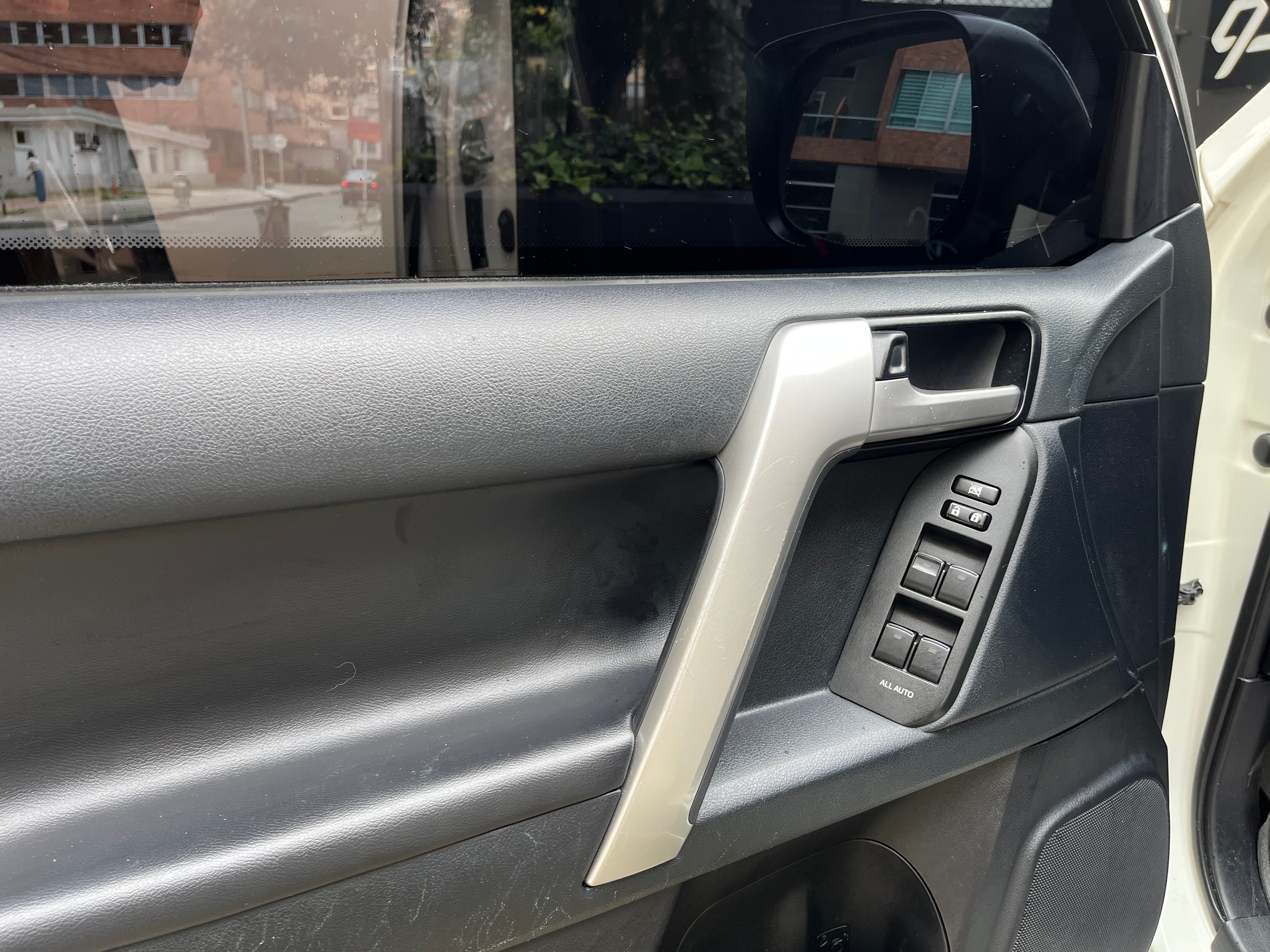 Toyota Prado Modelo 2020 8
