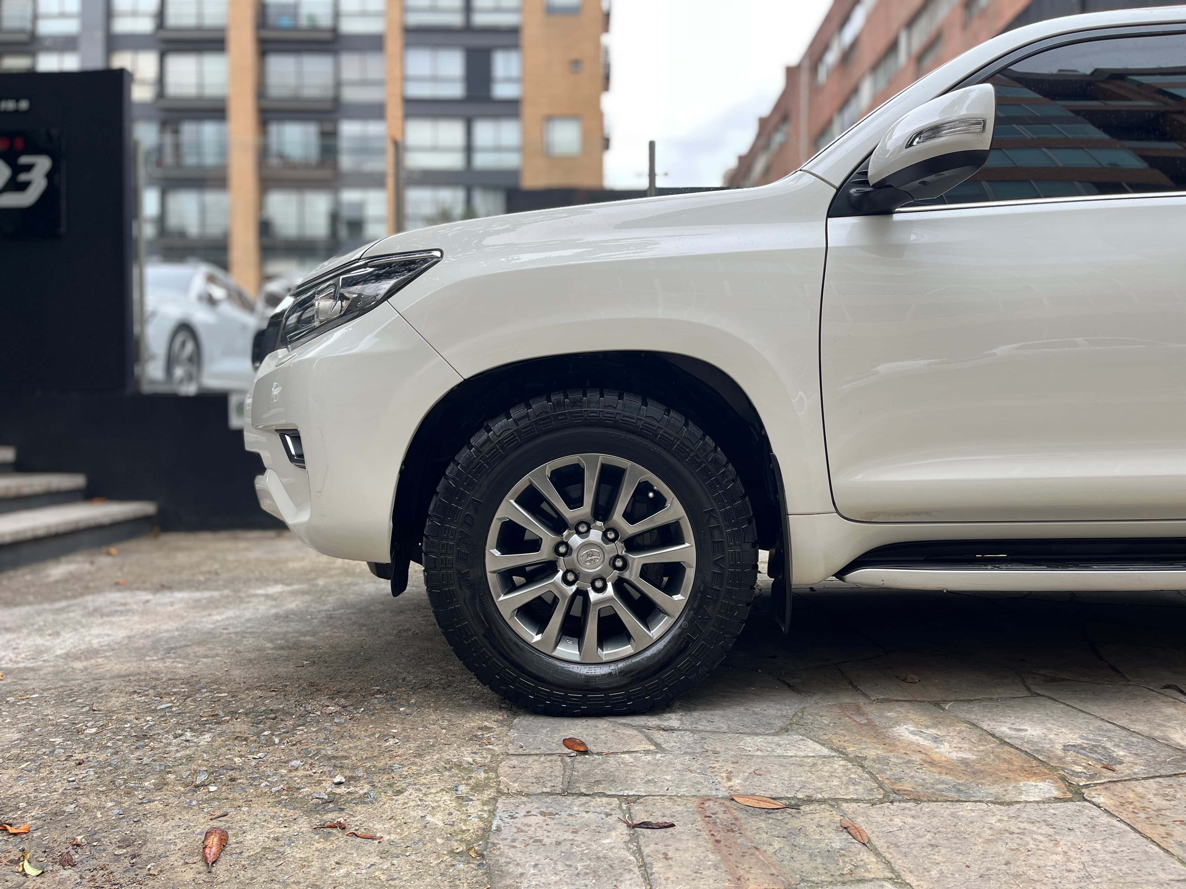 Toyota Prado Modelo 2020 20