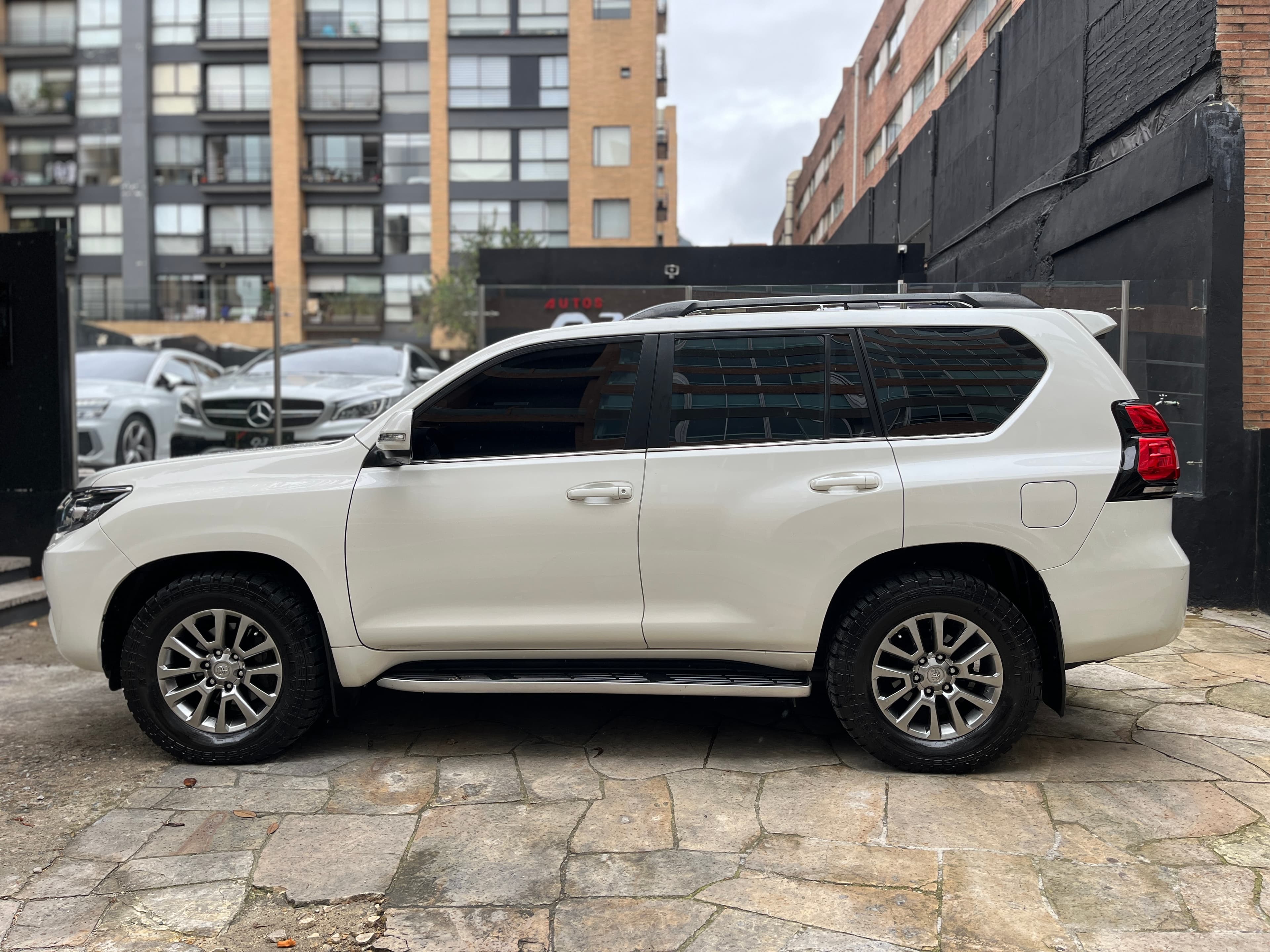 Toyota Prado Modelo 2020 7