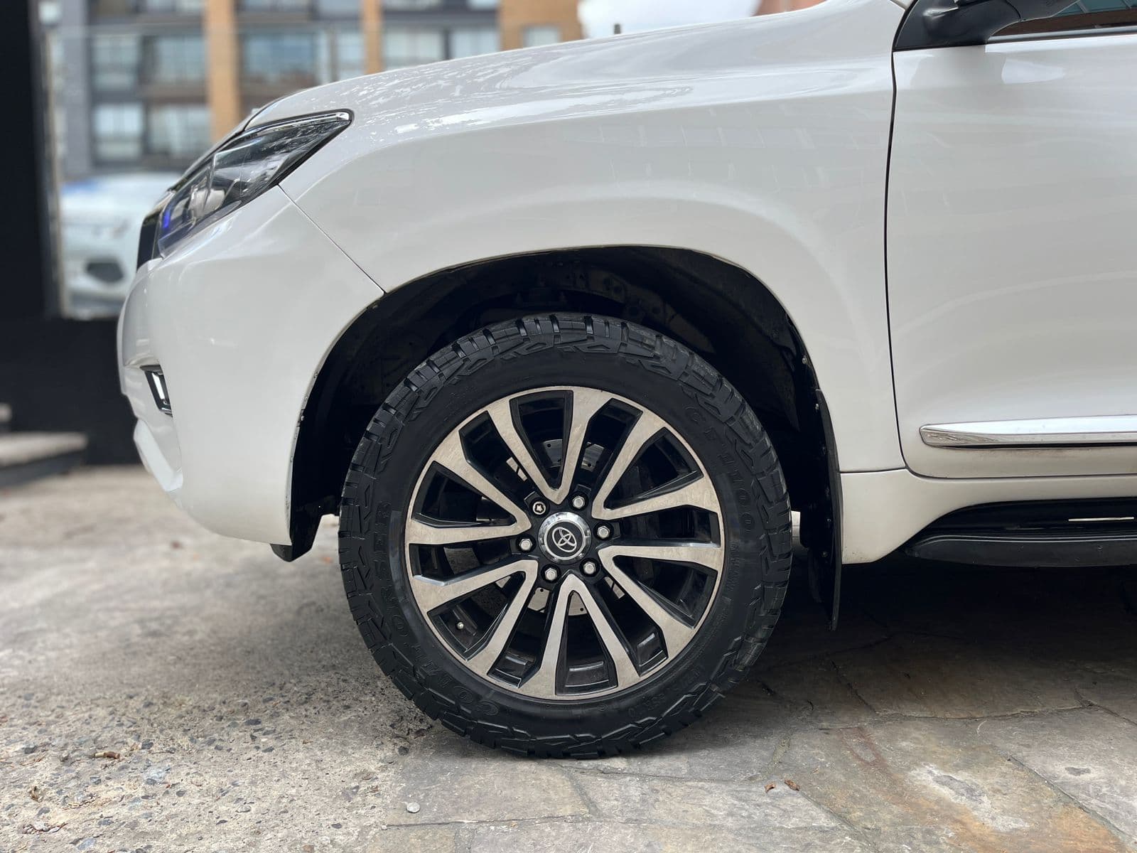 Toyota Prado Blindada nivel 2 Modelo 2014 16