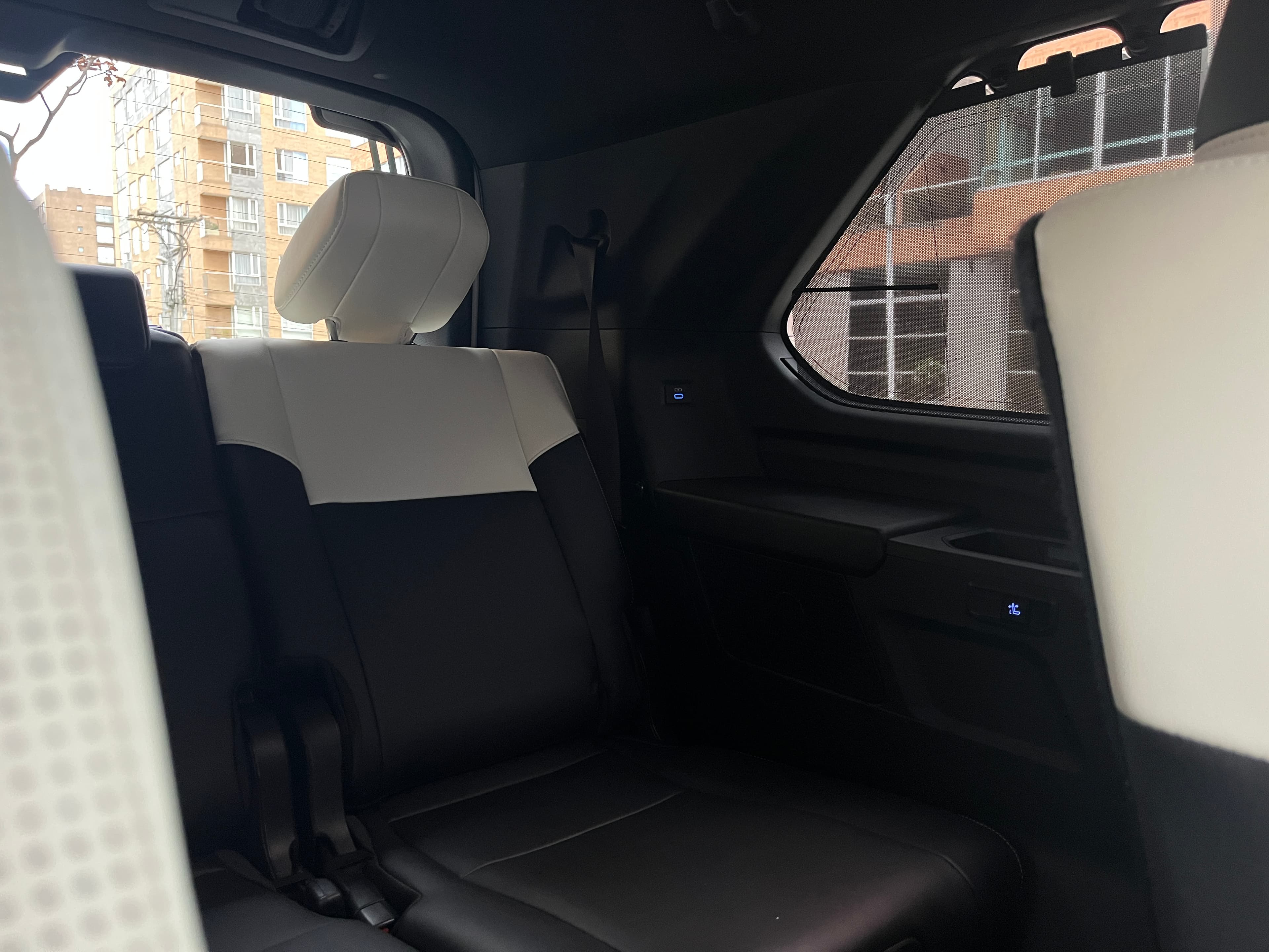 Toyota Sequoia Modelo 2024 18