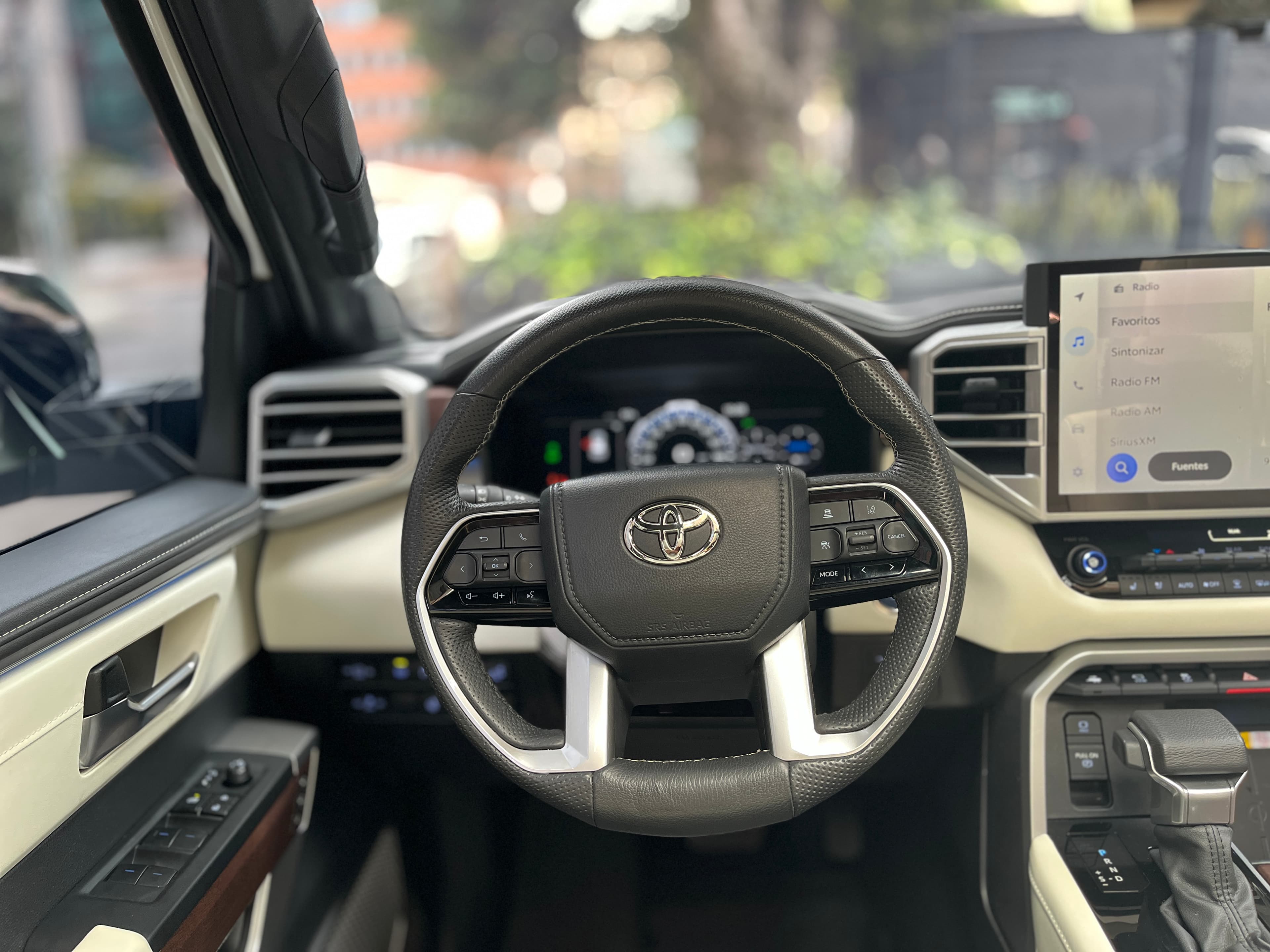 Toyota Sequoia Modelo 2024 15