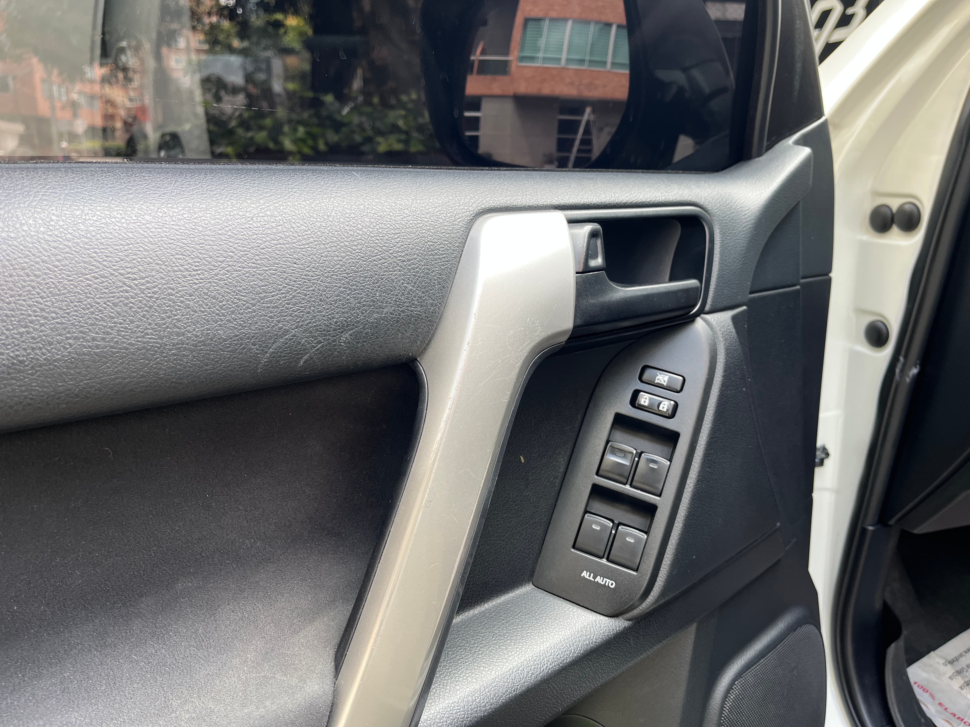 Toyota Prado Modelo 2018 8