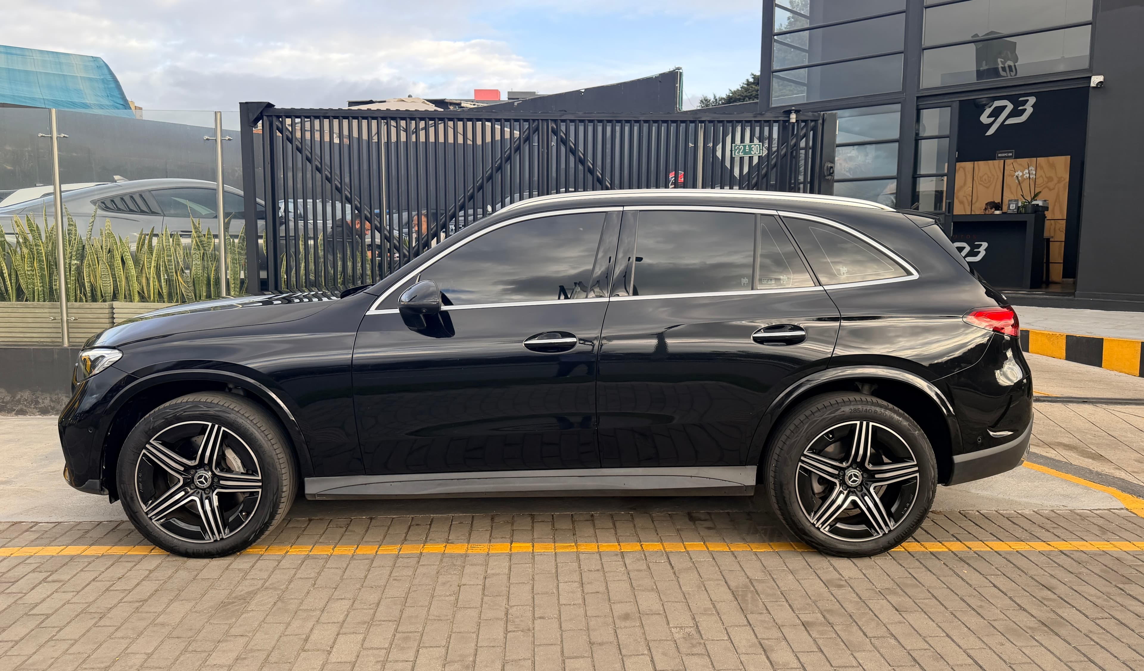 Mercedes Benz GLC300 Modelo 2025 4