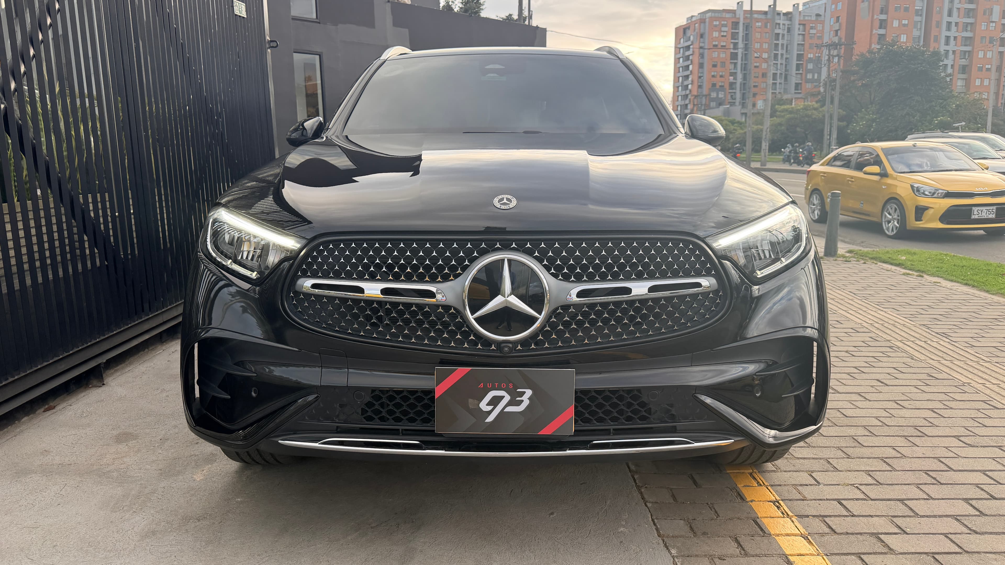 Mercedes Benz GLC300 Modelo 2025 2