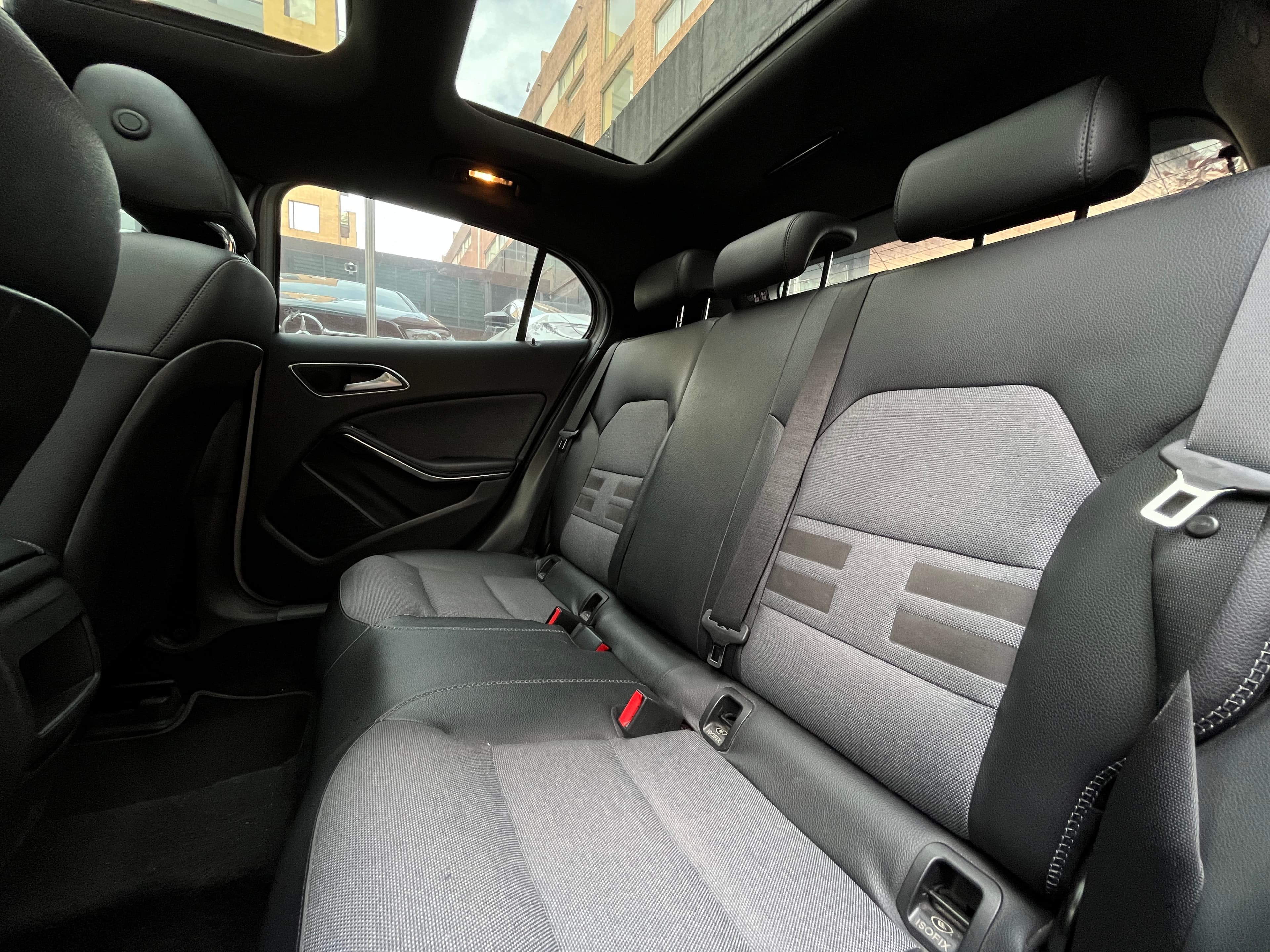 Mercedes Benz GLA200 Modelo 2017 16