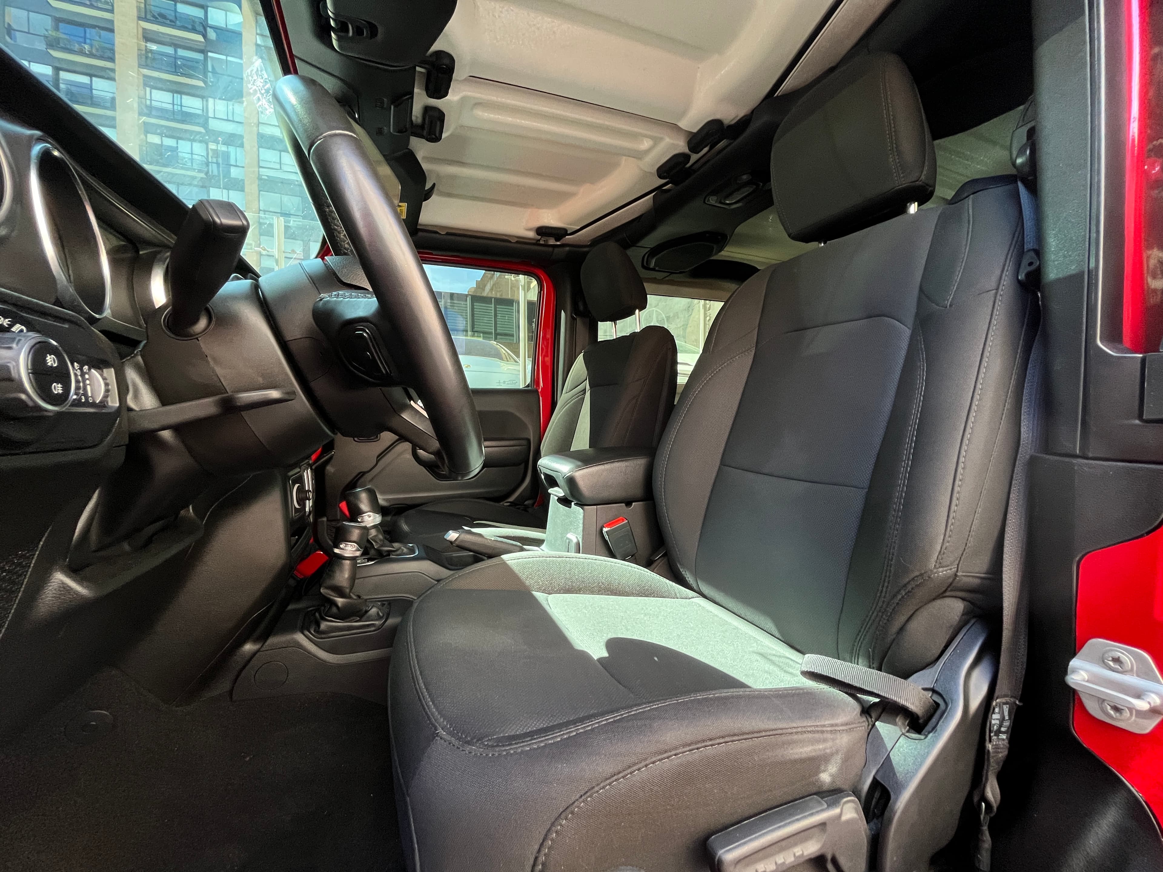Jeep Wrangler SPORT Modelo 2022 9