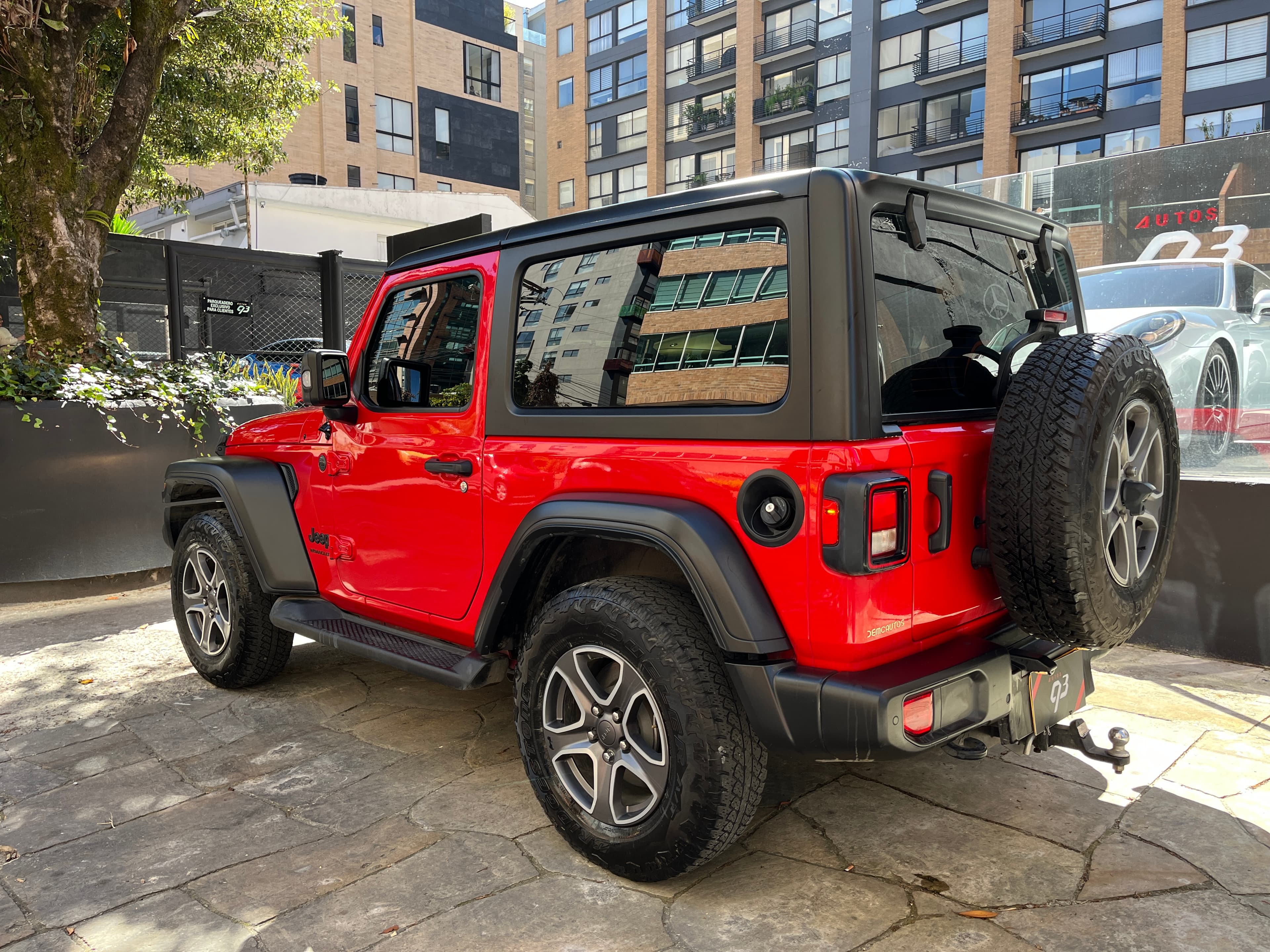Jeep Wrangler SPORT Modelo 2022 6