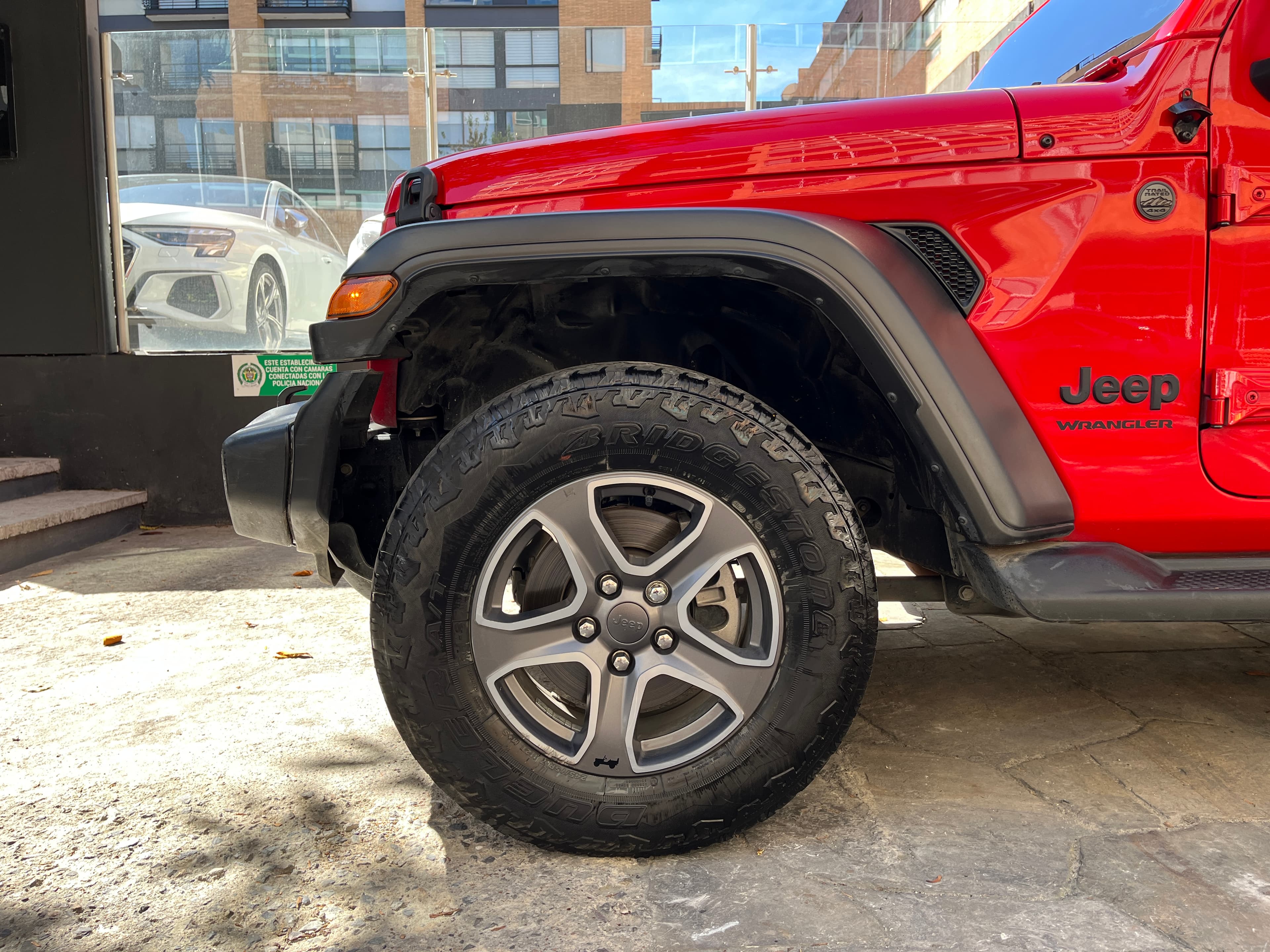 Jeep Wrangler SPORT Modelo 2022 20