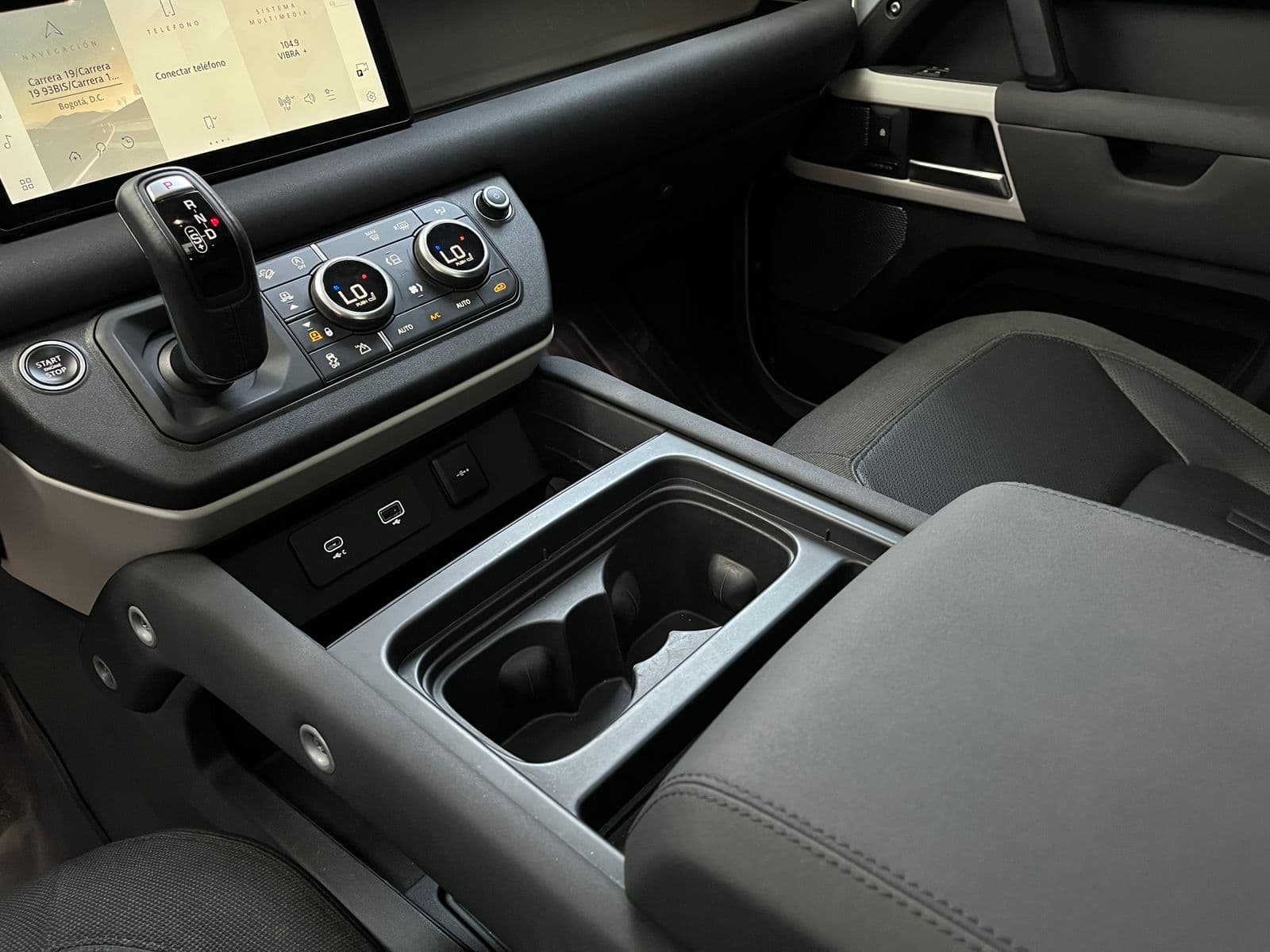 Land Rover Defender Modelo 2021 12