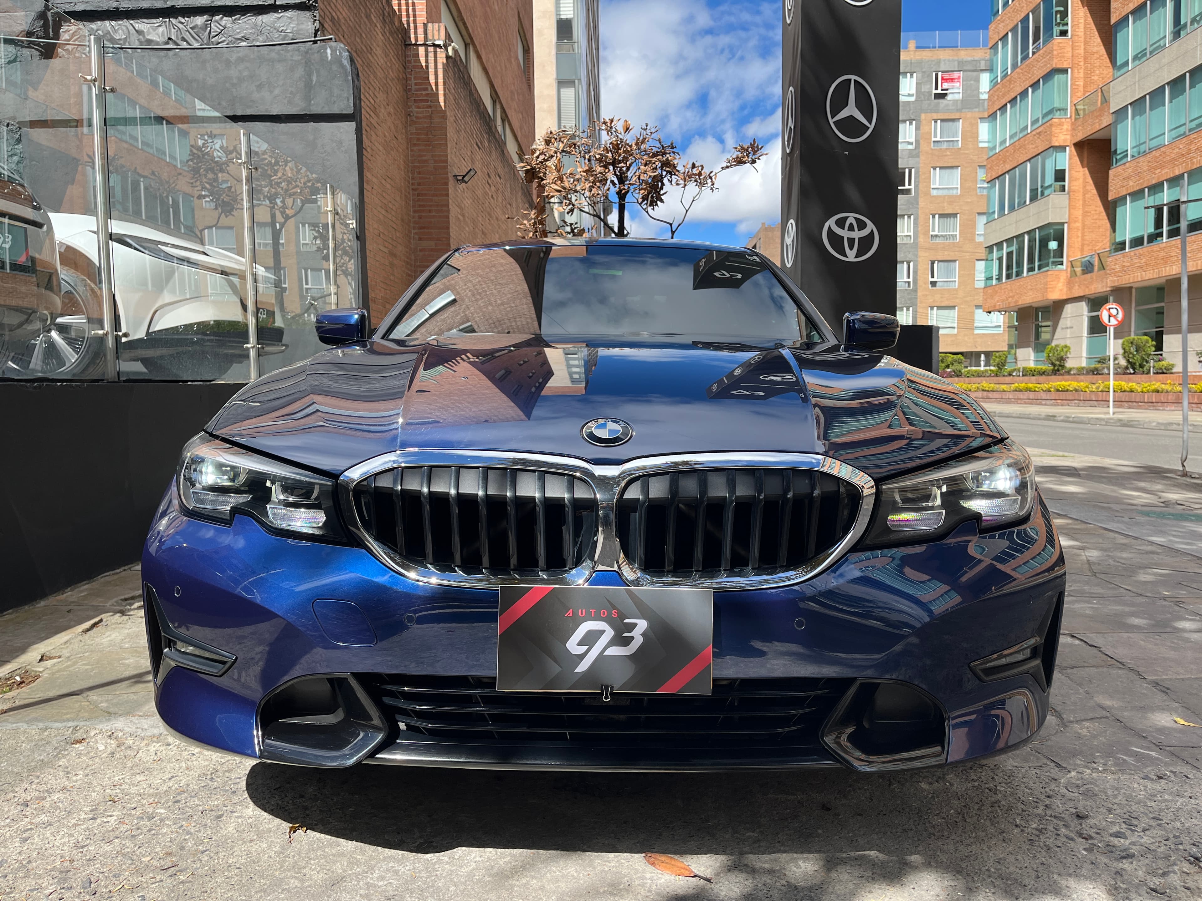 BMW 330I Modelo 2020 3