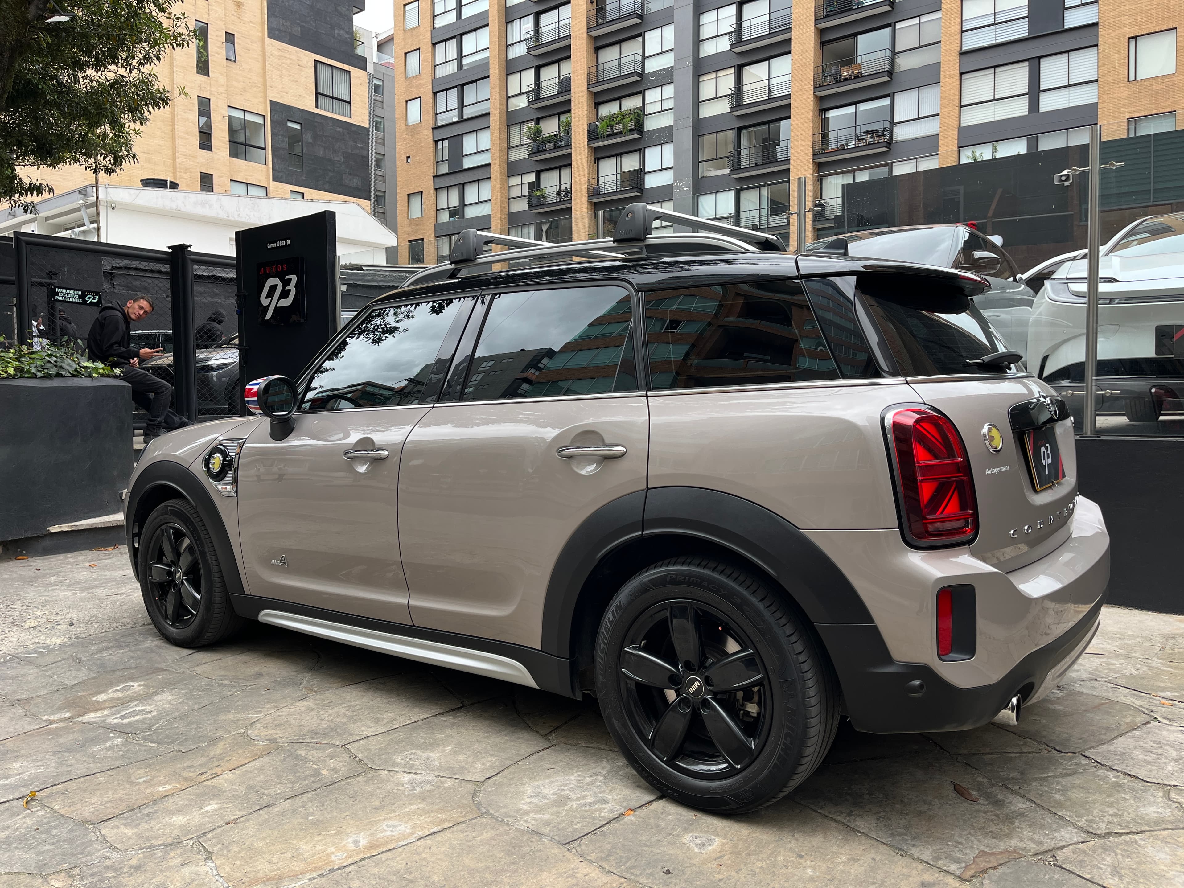 MINI COOPER S E ALL4 Modelo 2023 6