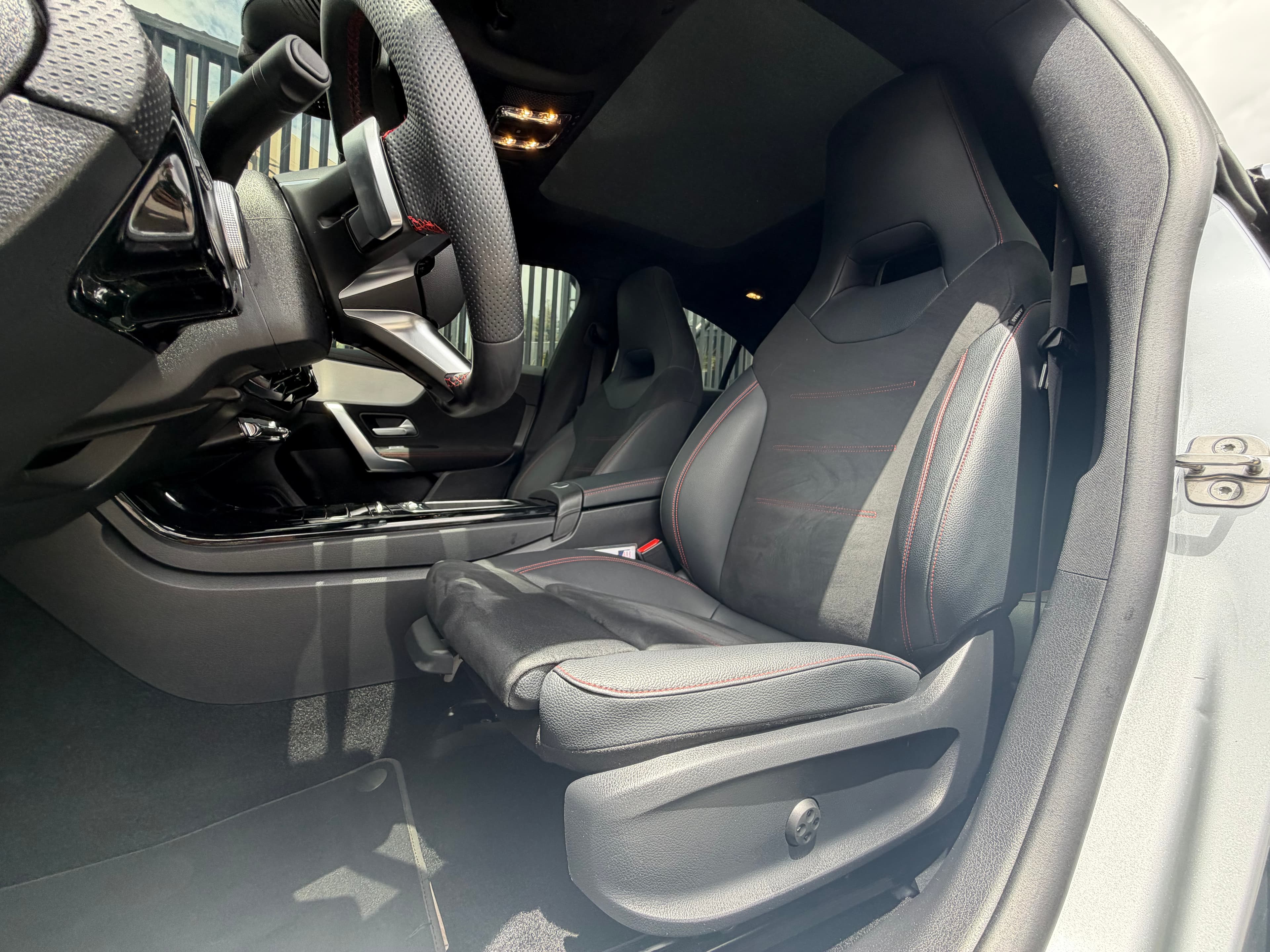 Mercedes Benz CLA250 4matic MHEV Modelo 2026 11
