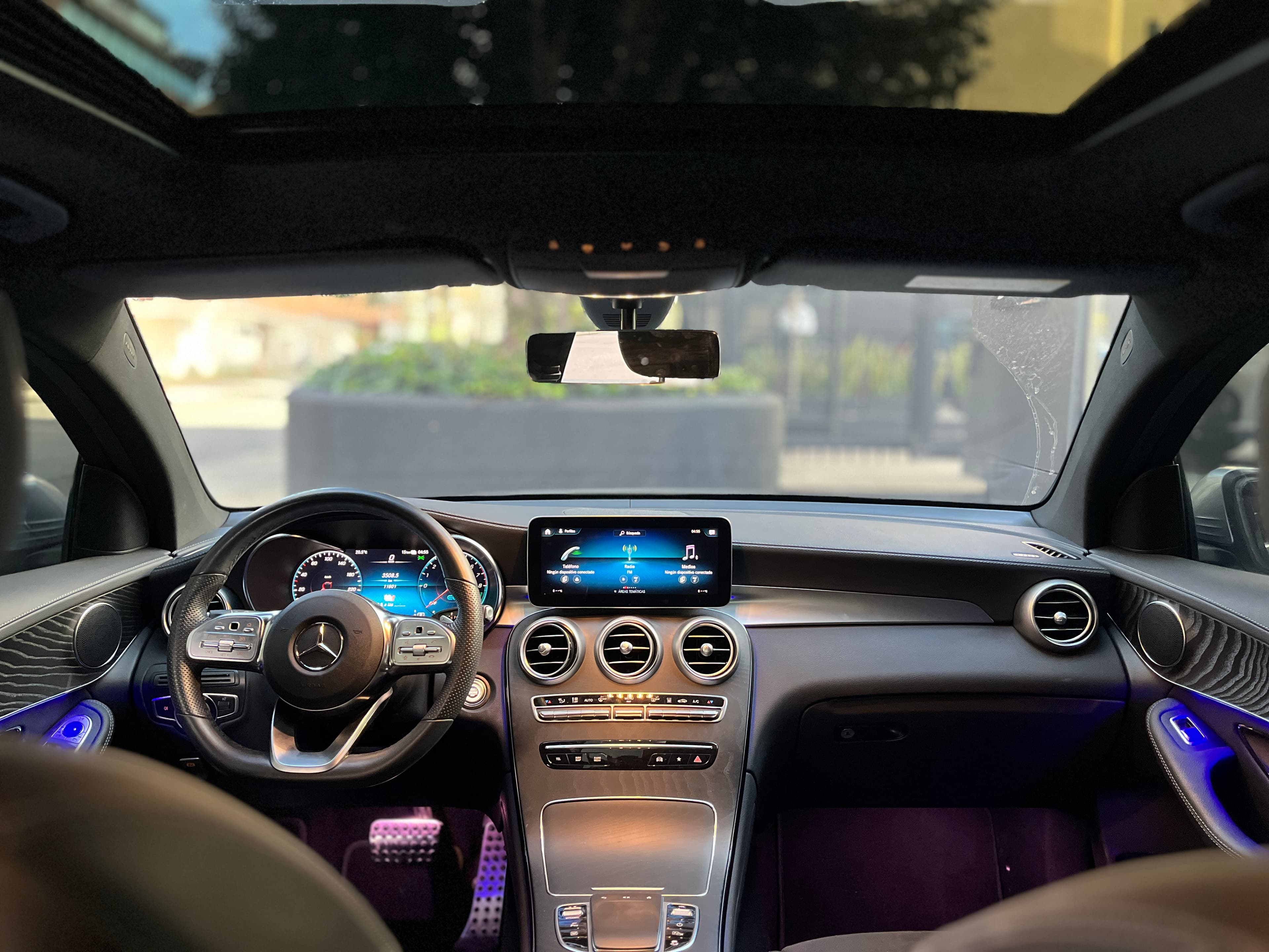 Mercedes Benz GLC300 E 4MATIC Modelo 2023 14