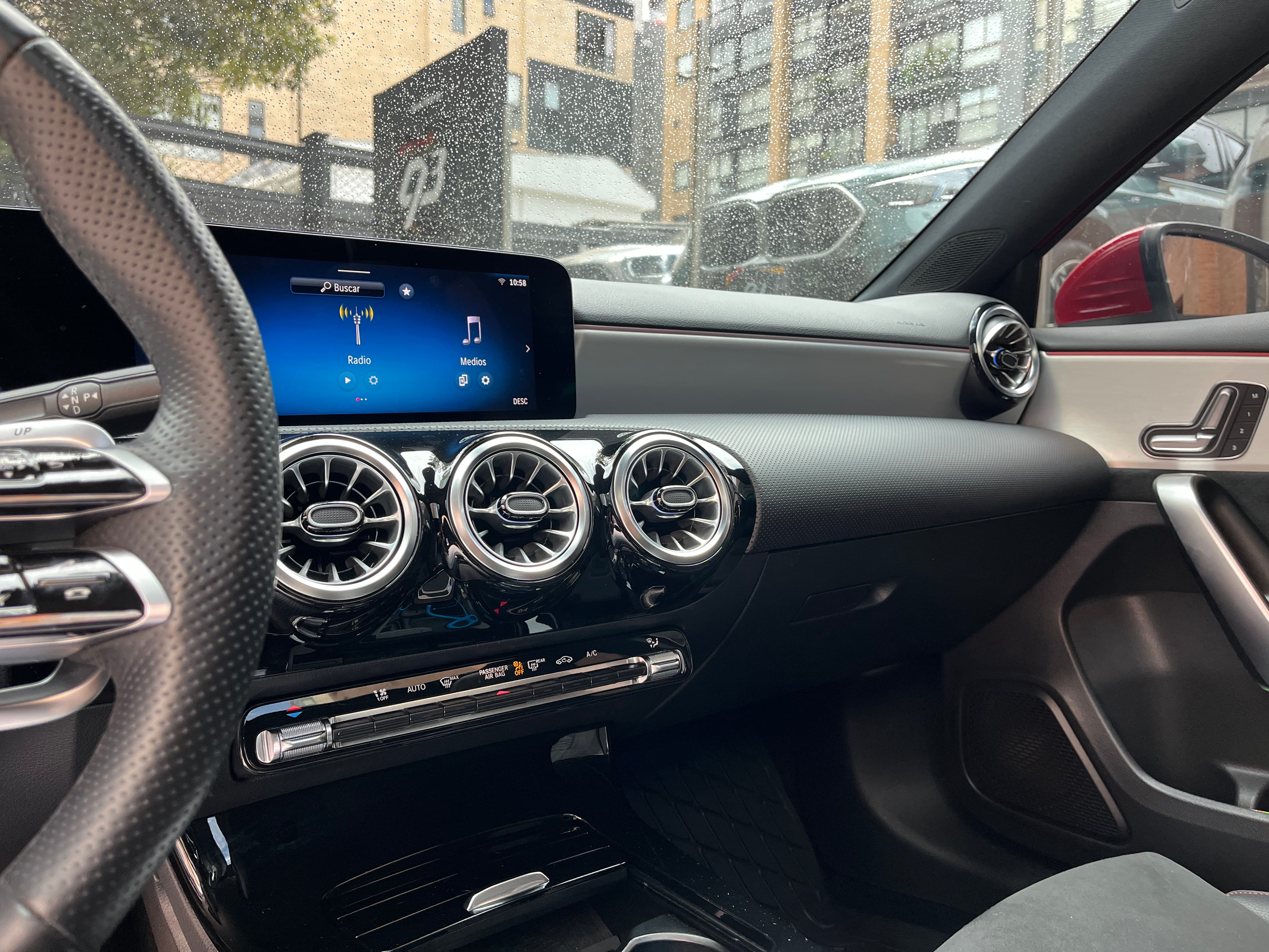 Mercedes Benz A35 Modelo 2023 11