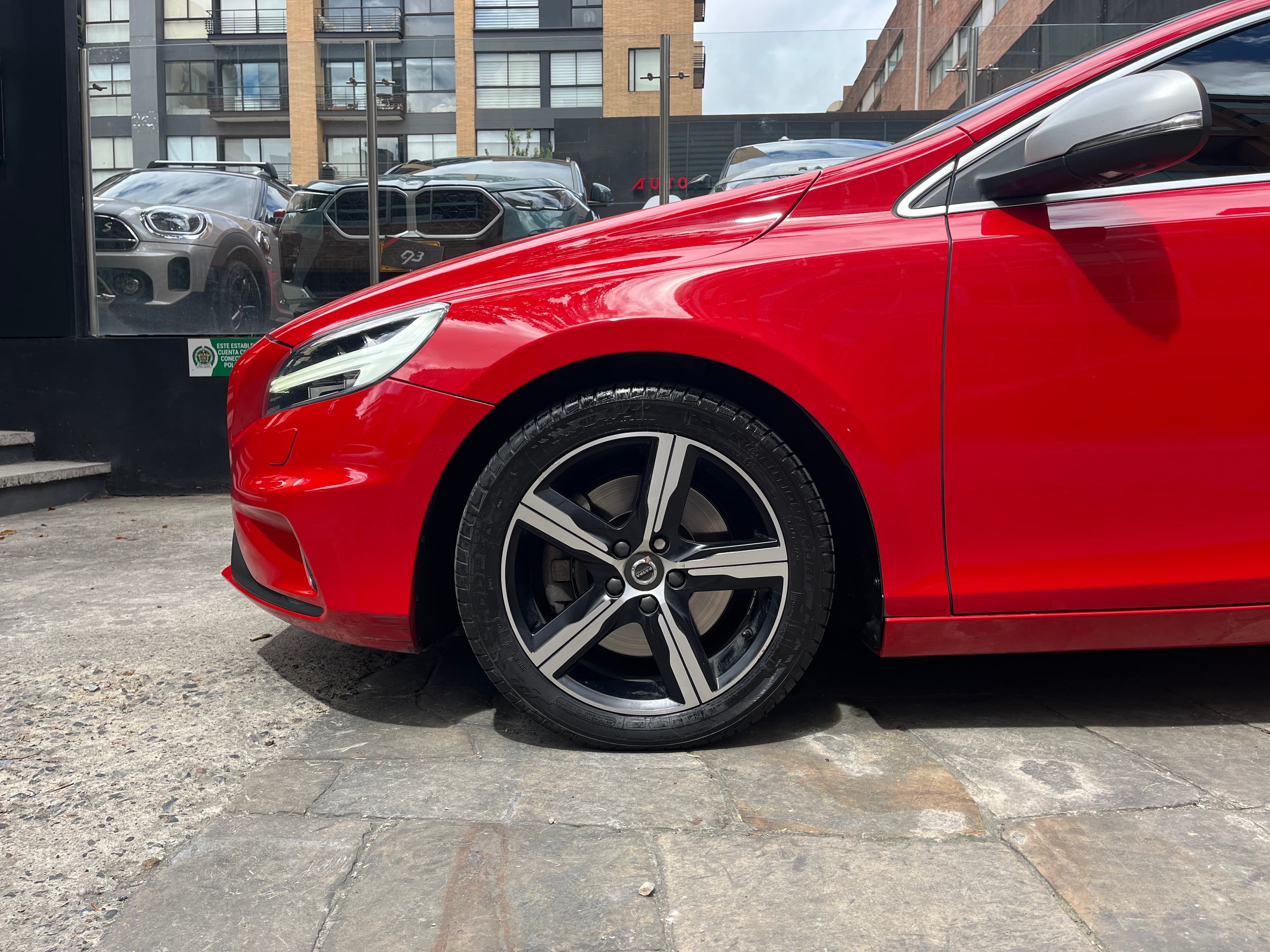 Volvo V40 Modelo 2019 18